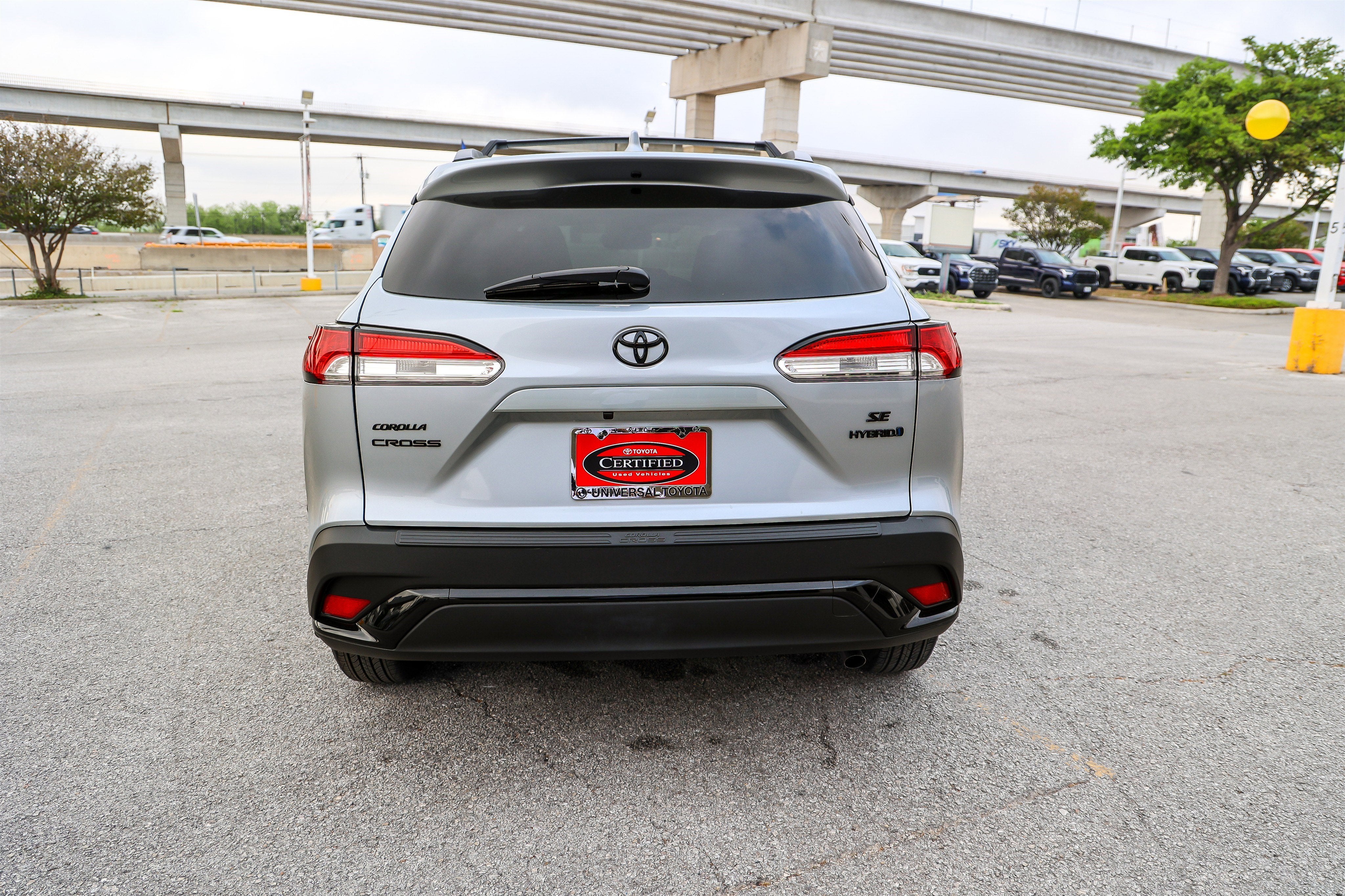 2024 Toyota COROLLA CROSS HV Hybrid SE