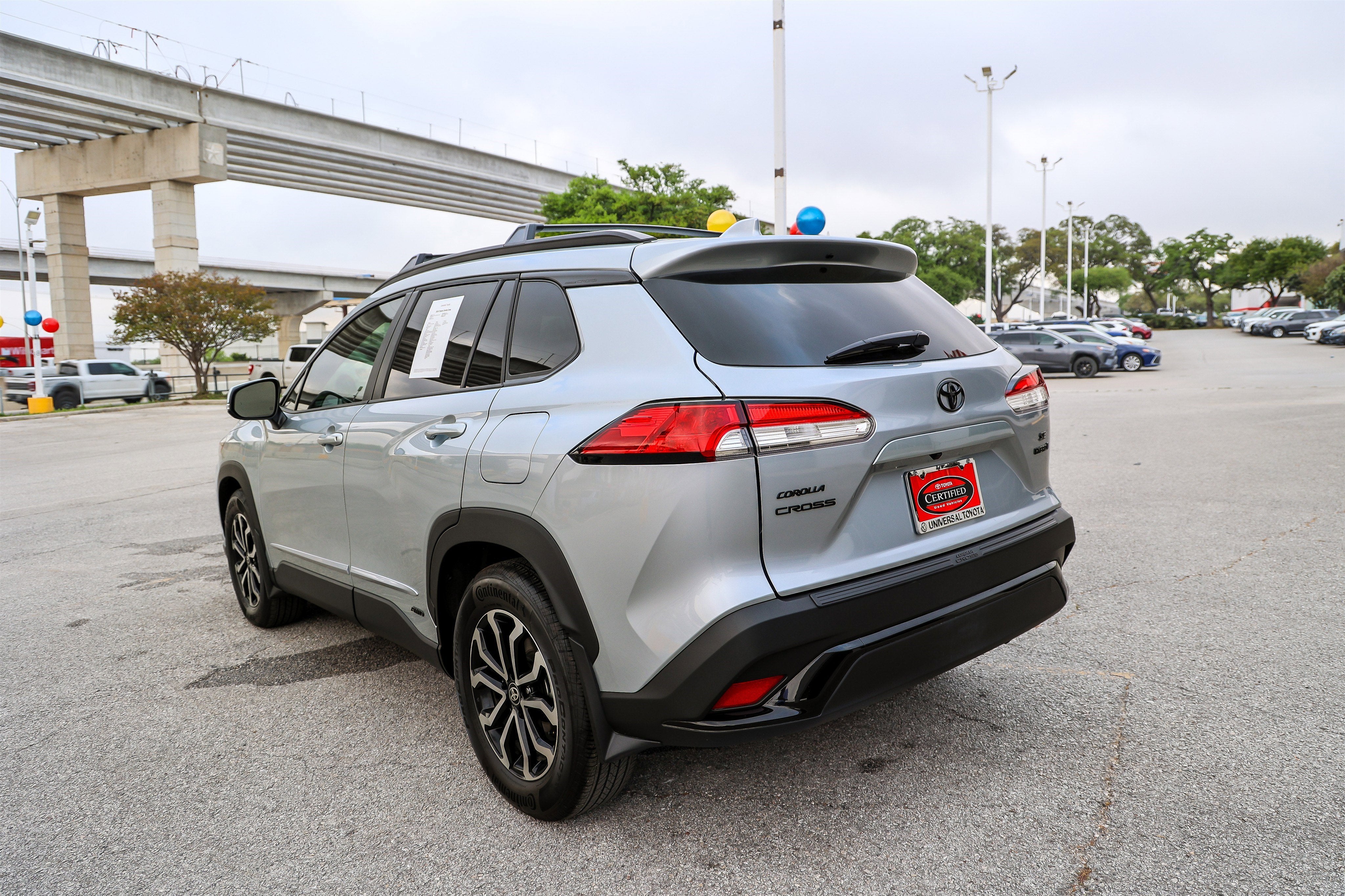 2024 Toyota COROLLA CROSS HV Hybrid SE