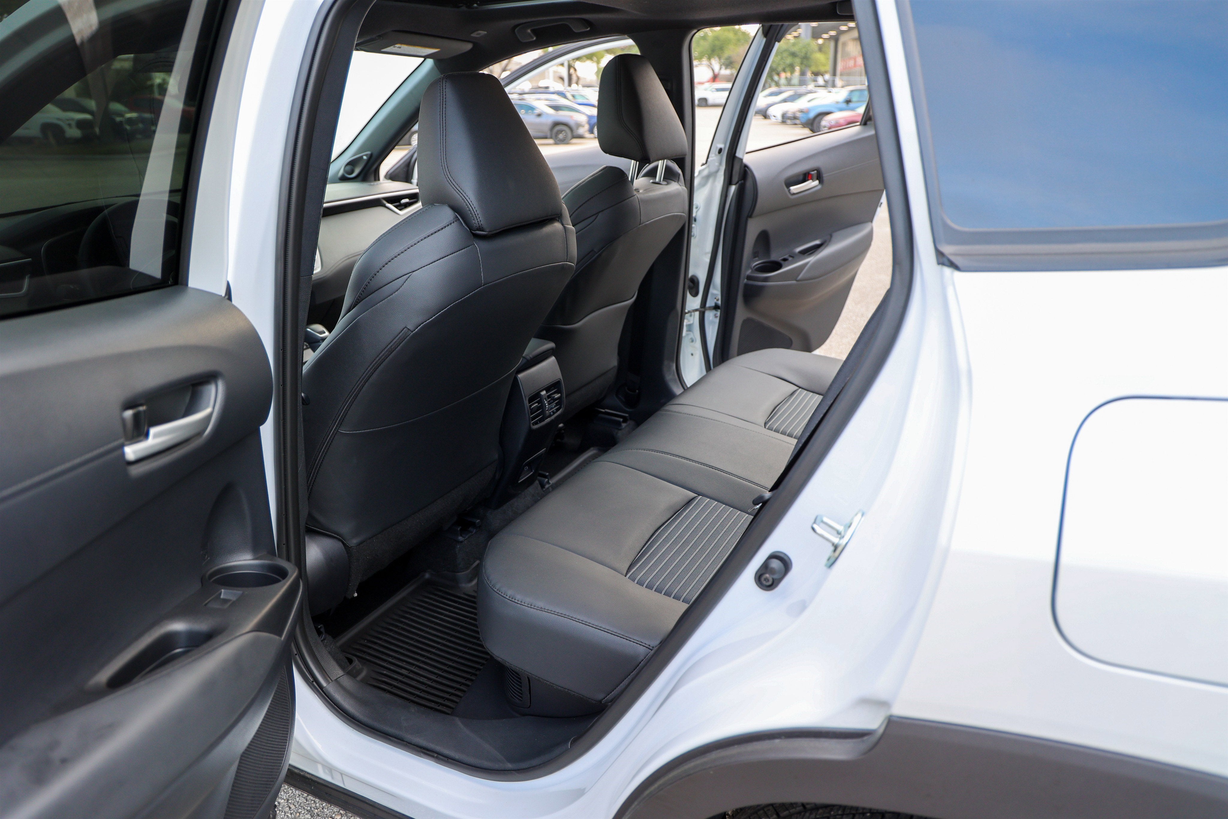 2026 Toyota COROLLA CROSS HV Hybrid XSE