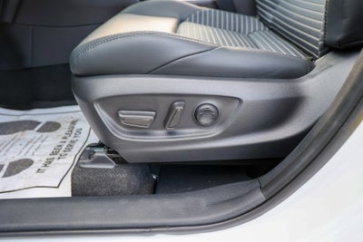 2026 Toyota COROLLA CROSS HV Hybrid XSE