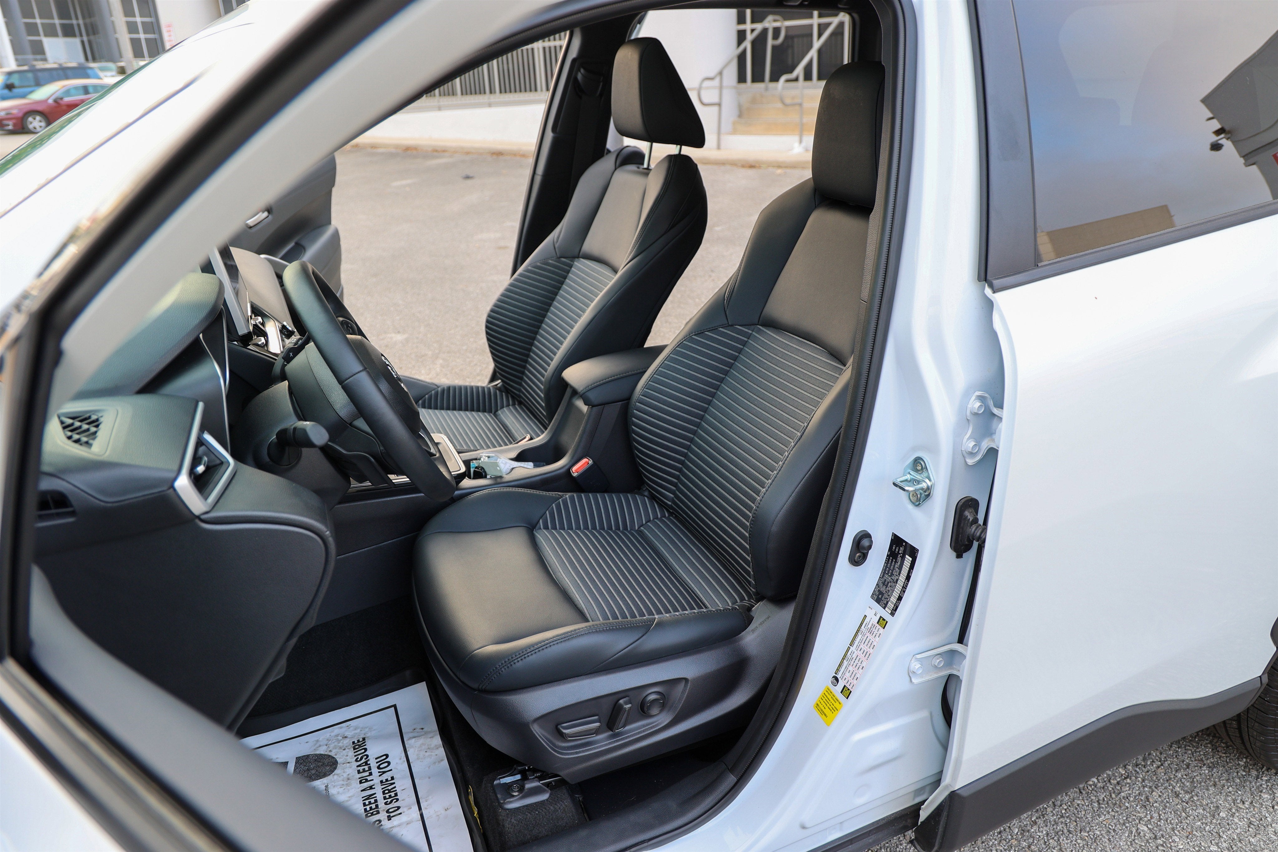 2026 Toyota COROLLA CROSS HV Hybrid XSE