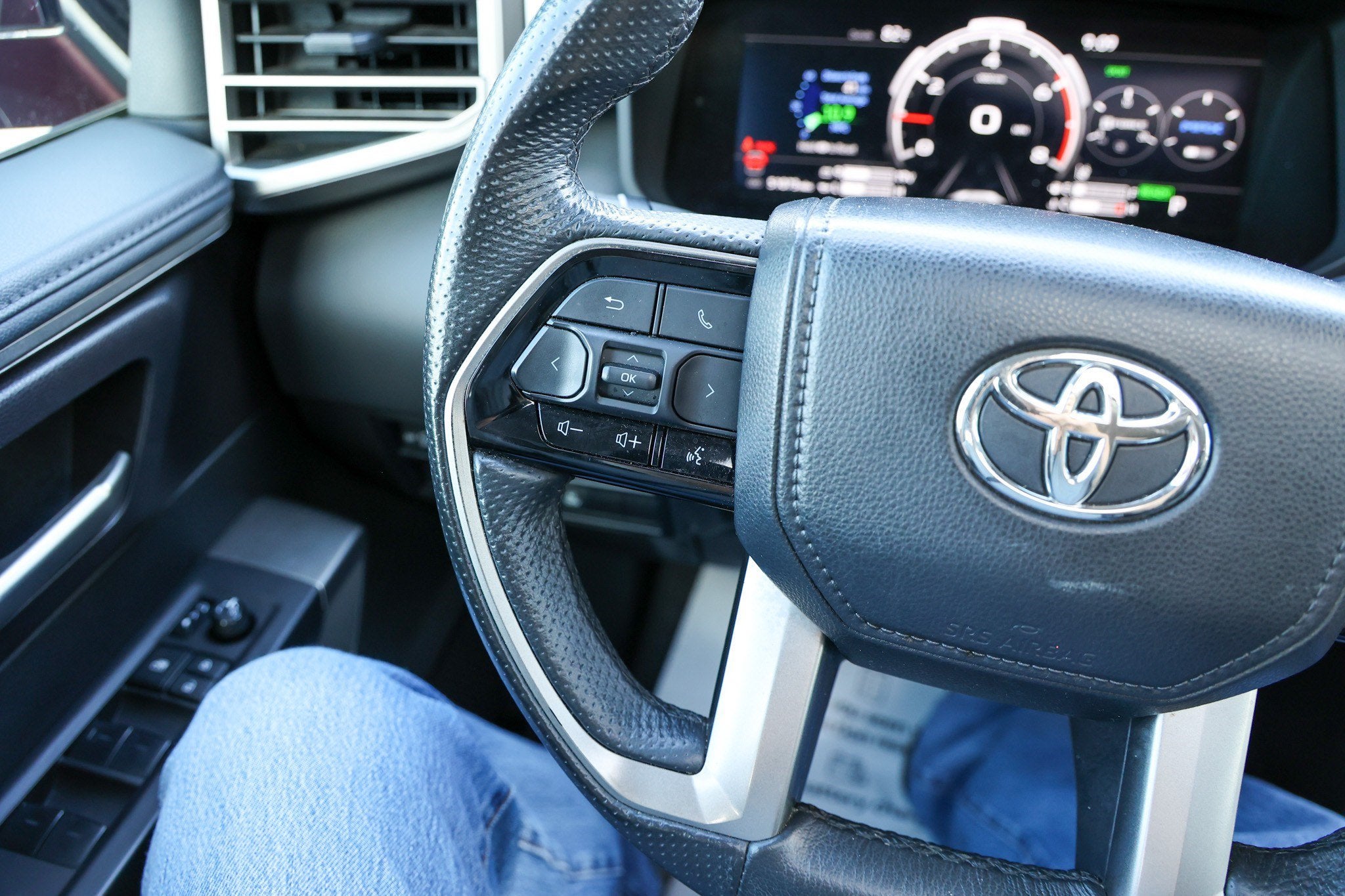 2023 Toyota Sequoia SR5