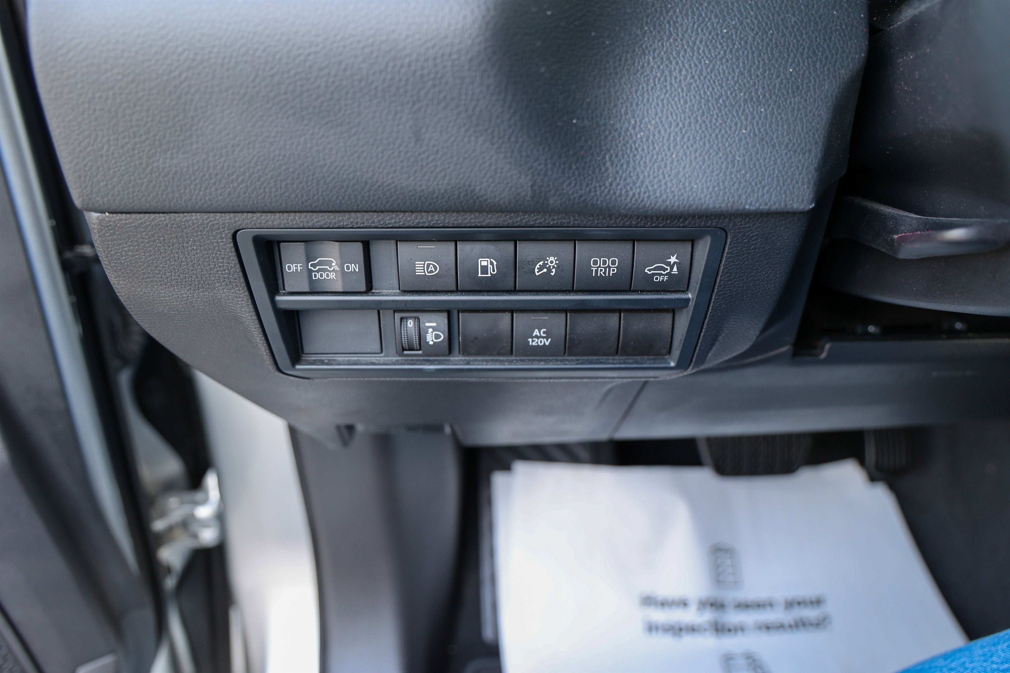 2025 Toyota Sequoia SR5