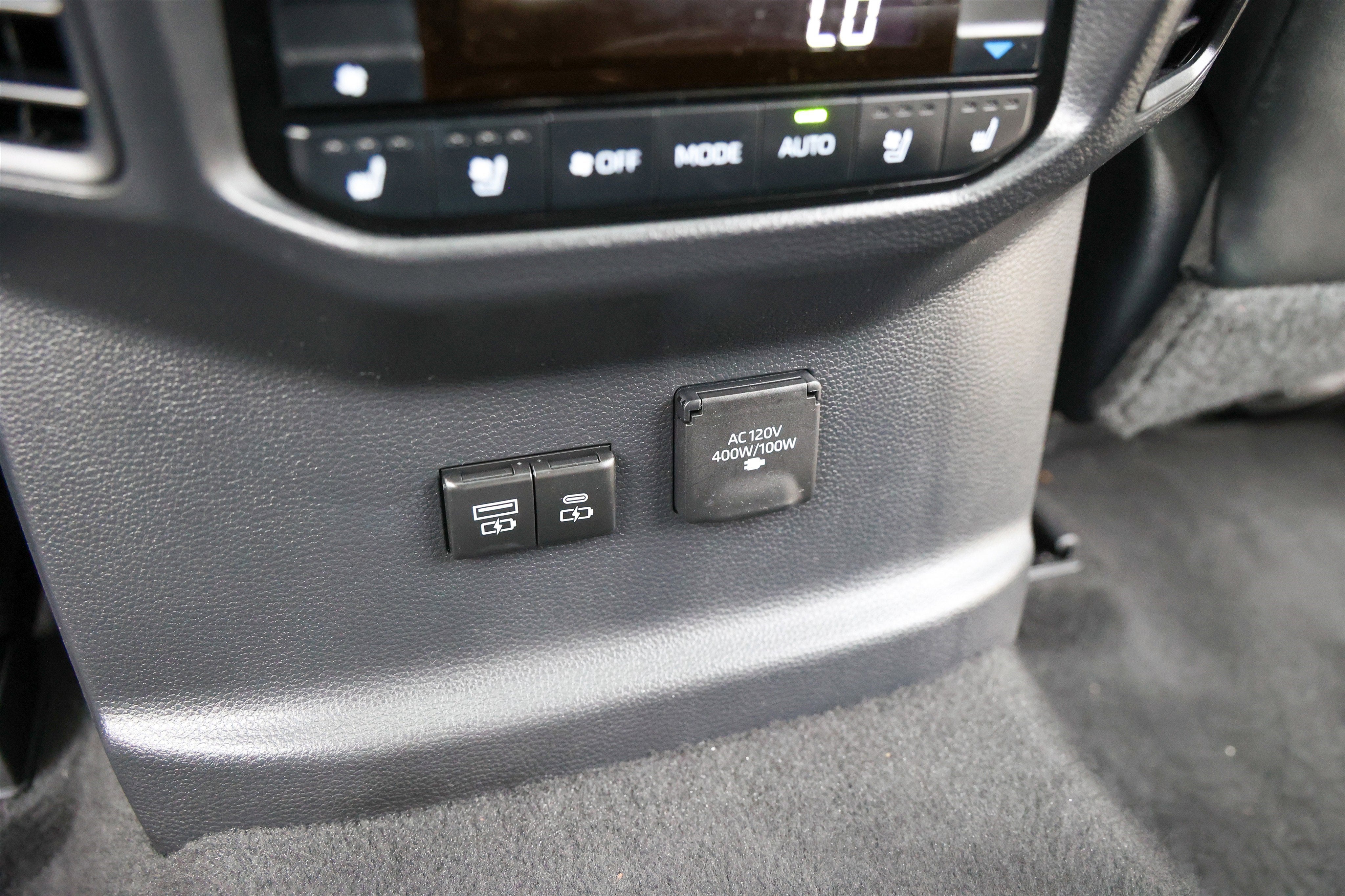 2024 Toyota SEQUOIA 4WD Capstone