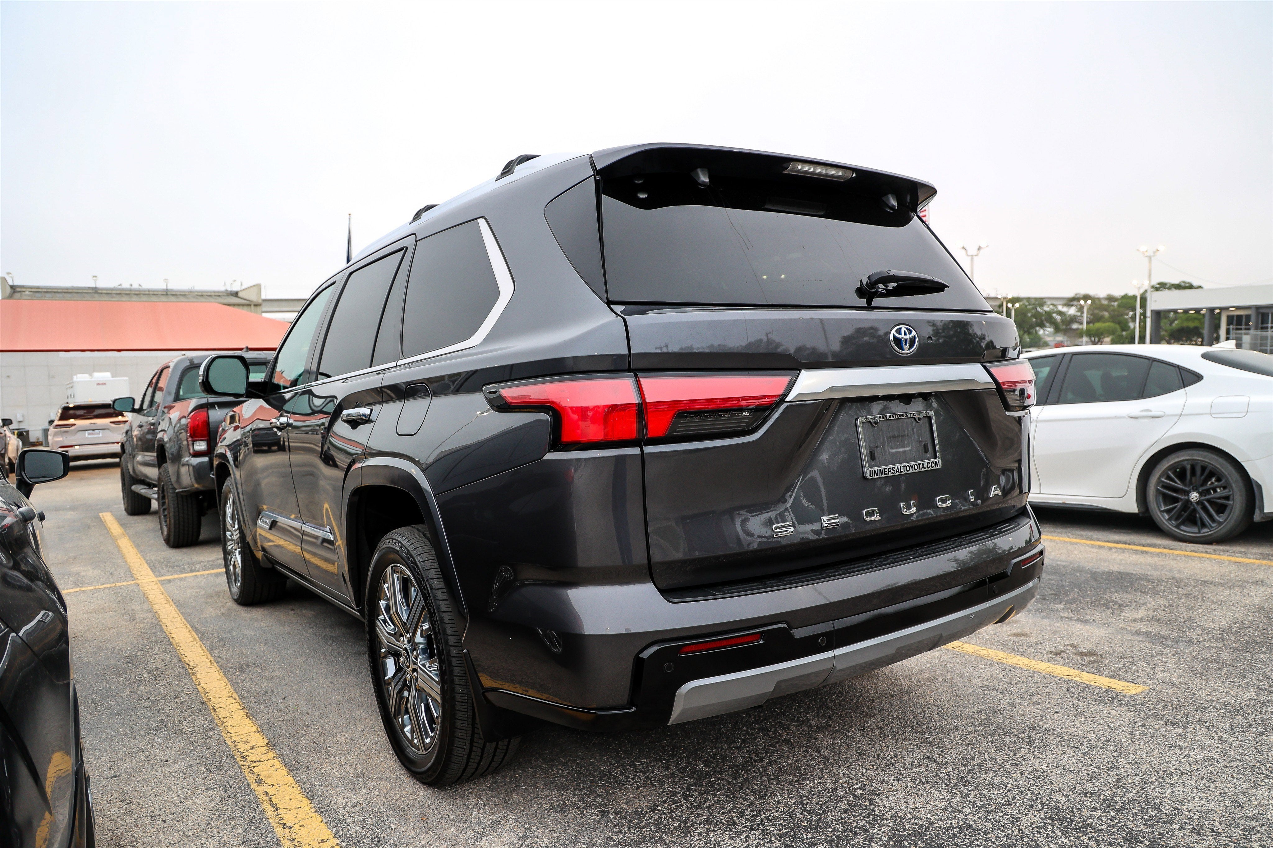 2024 Toyota SEQUOIA 4WD Capstone