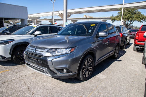 2020 Mitsubishi Outlander SE