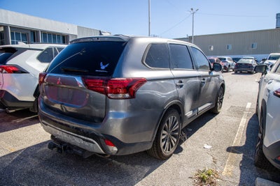 2020 Mitsubishi Outlander SE