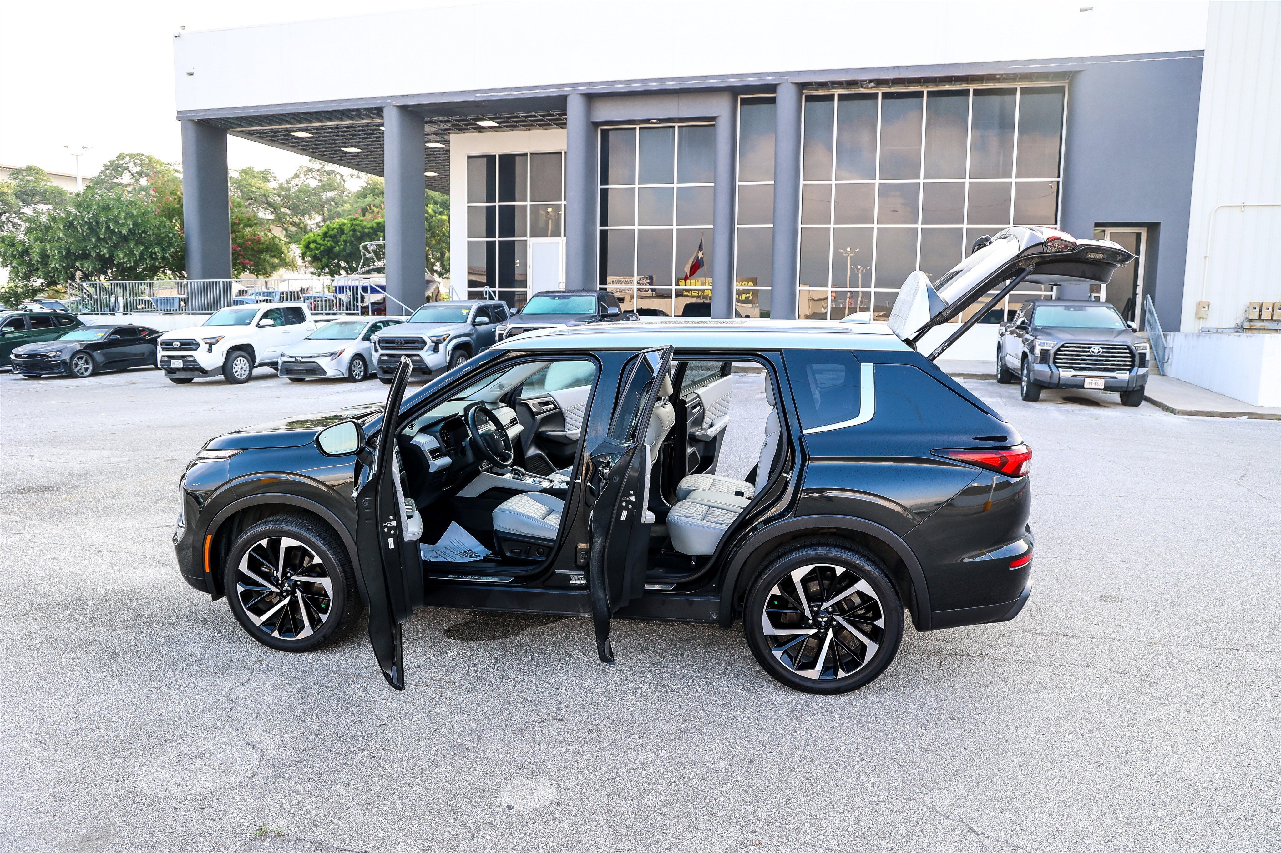 2024 Mitsubishi Outlander SEL Black Edition