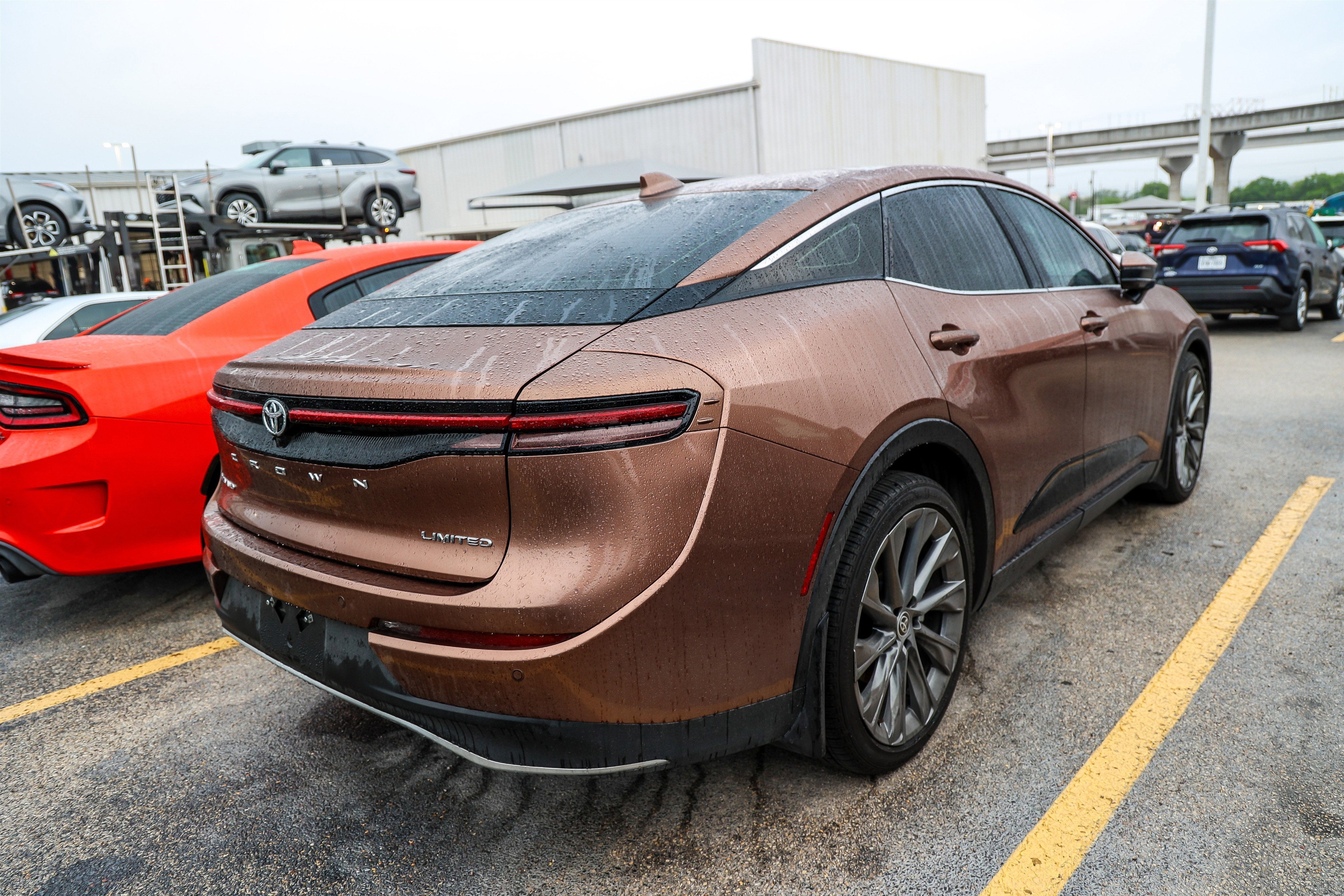 2025 Toyota CROWN Limited