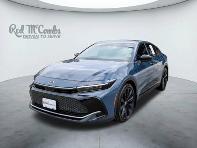 2025 Toyota CROWN Nightshade