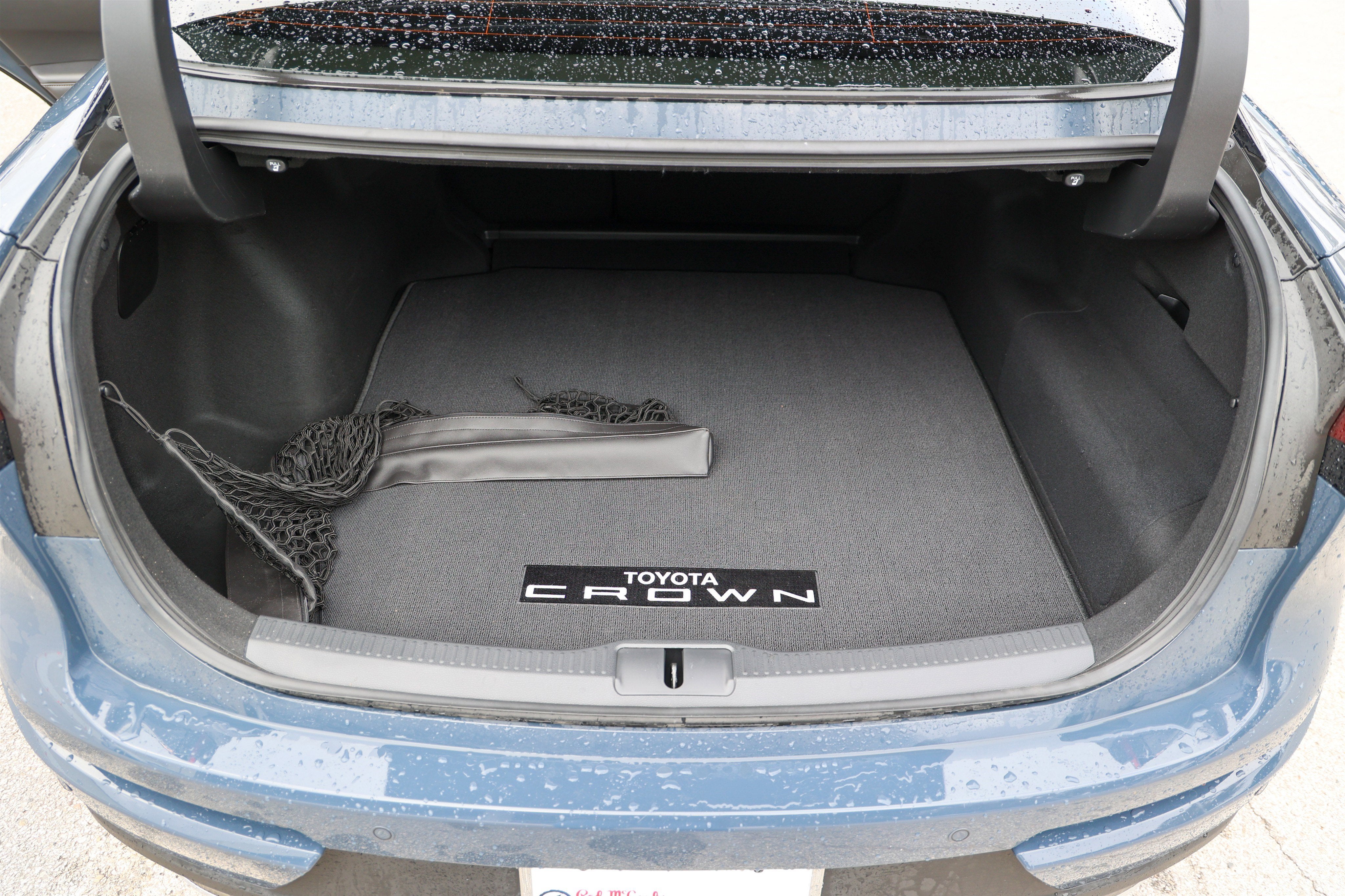 2025 Toyota CROWN Nightshade