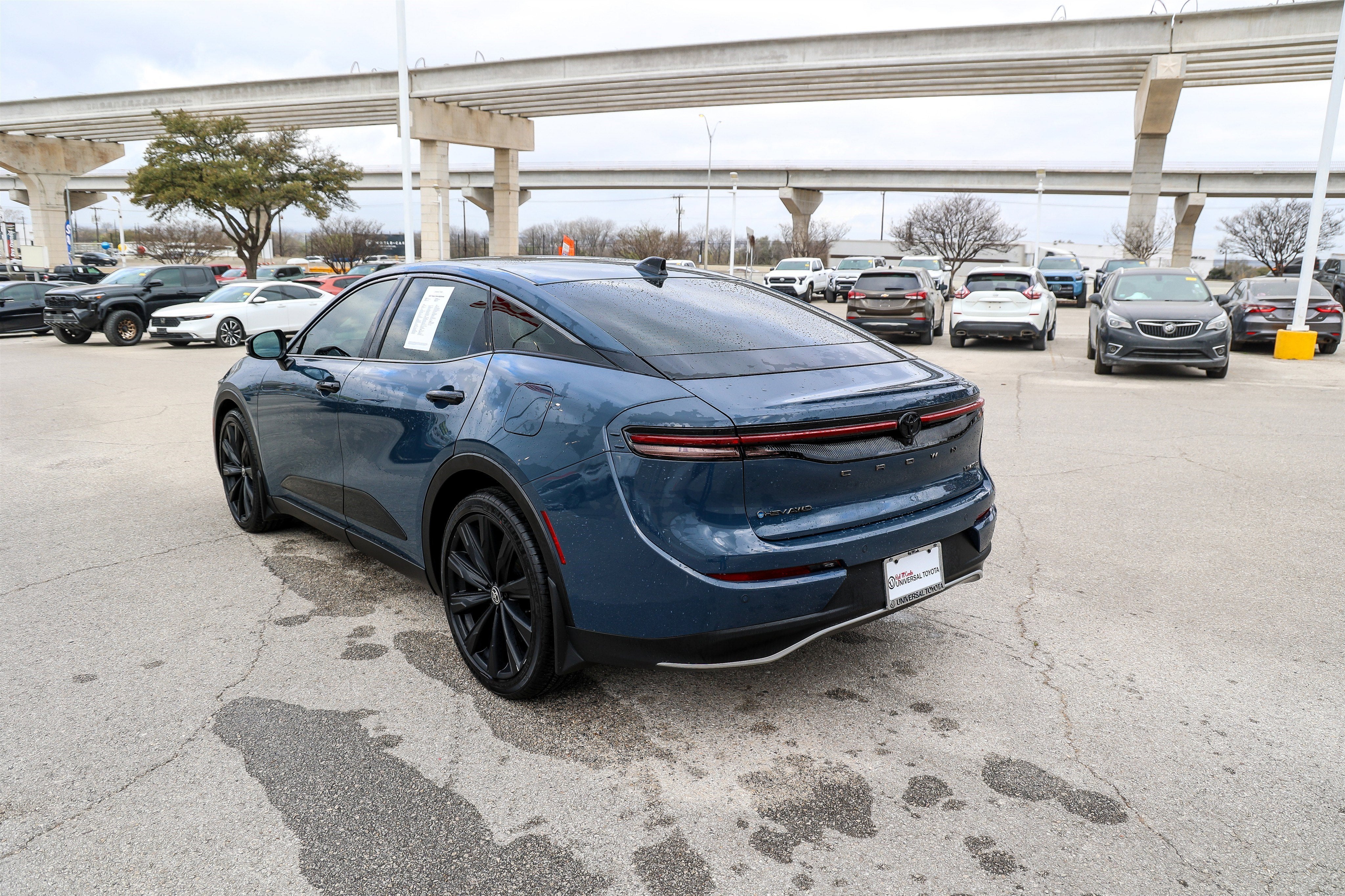 2025 Toyota CROWN Nightshade