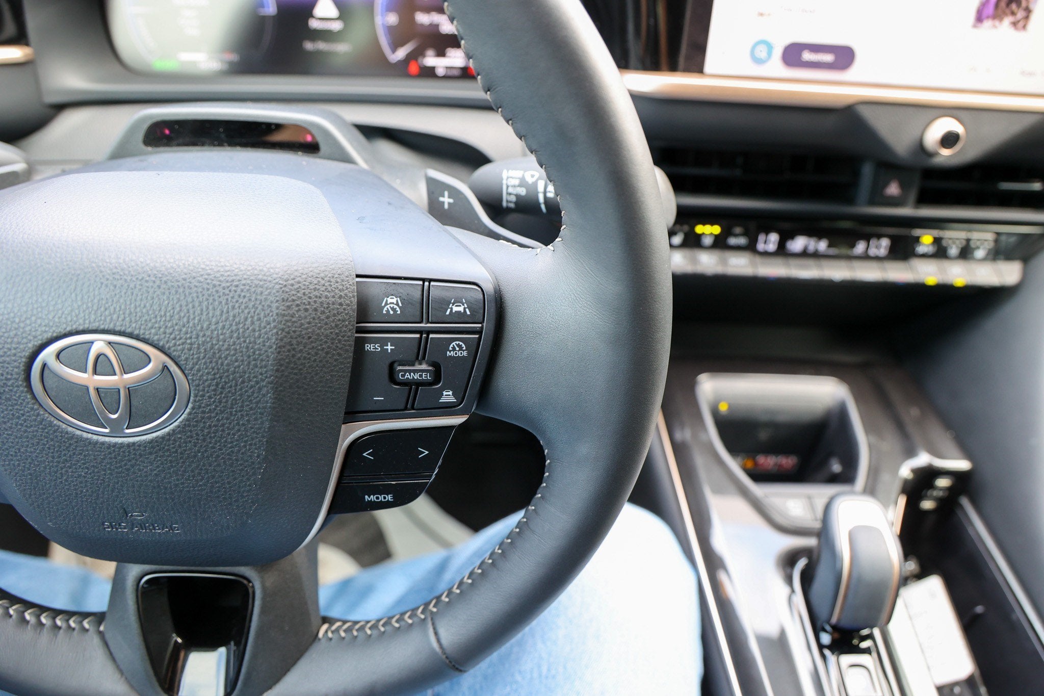 2025 Toyota Toyota Crown Signia Limited
