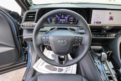 2025 Toyota Toyota Crown Signia Limited
