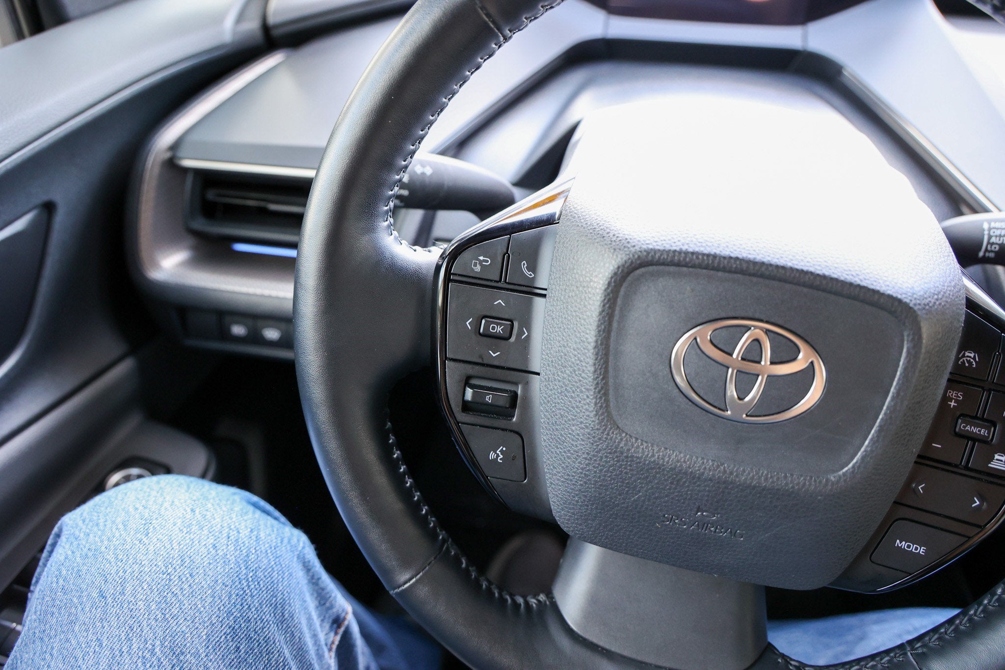 2025 Toyota Prius XLE