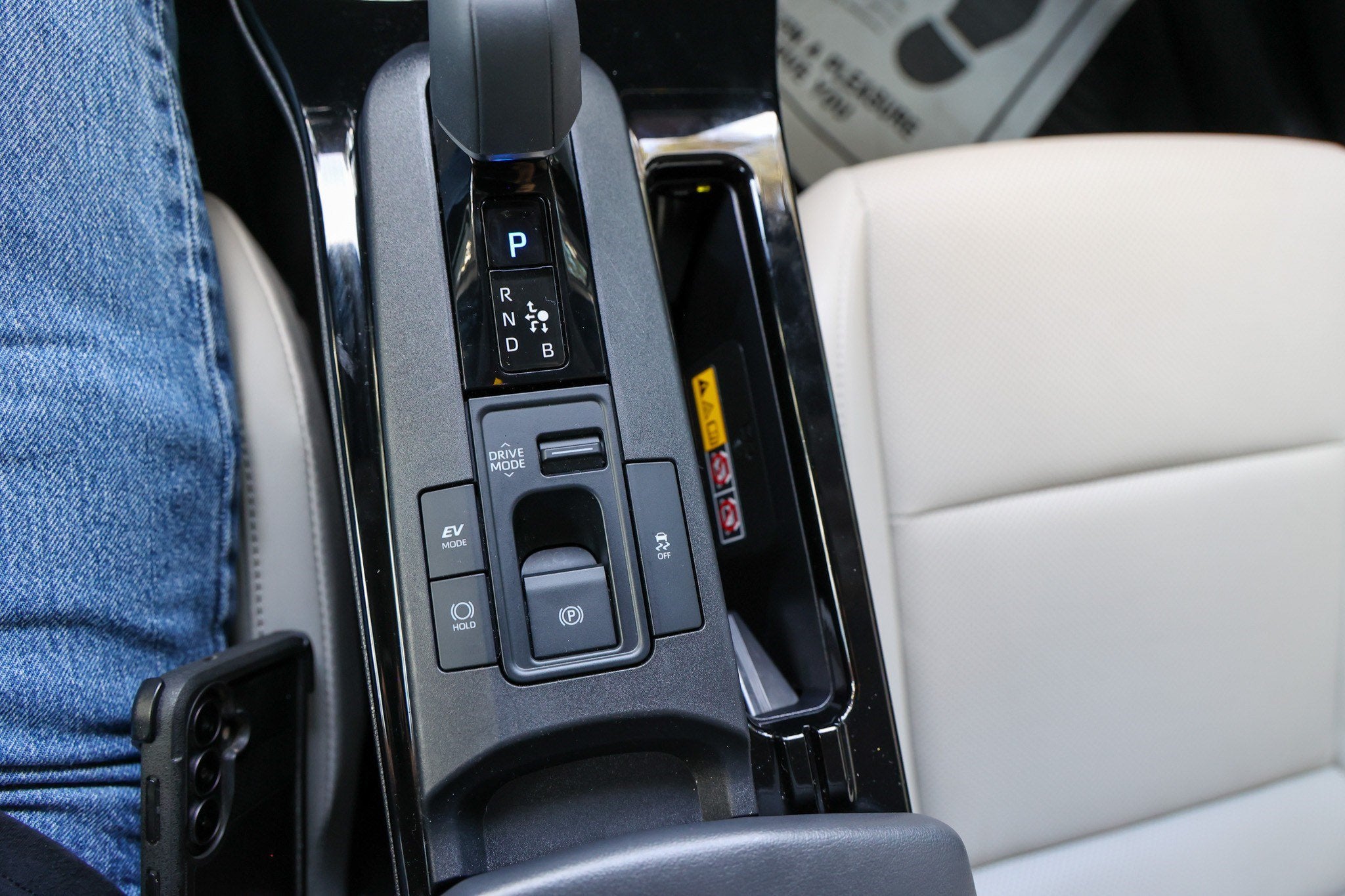 2025 Toyota Prius XLE