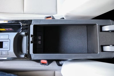 2025 Toyota Prius XLE