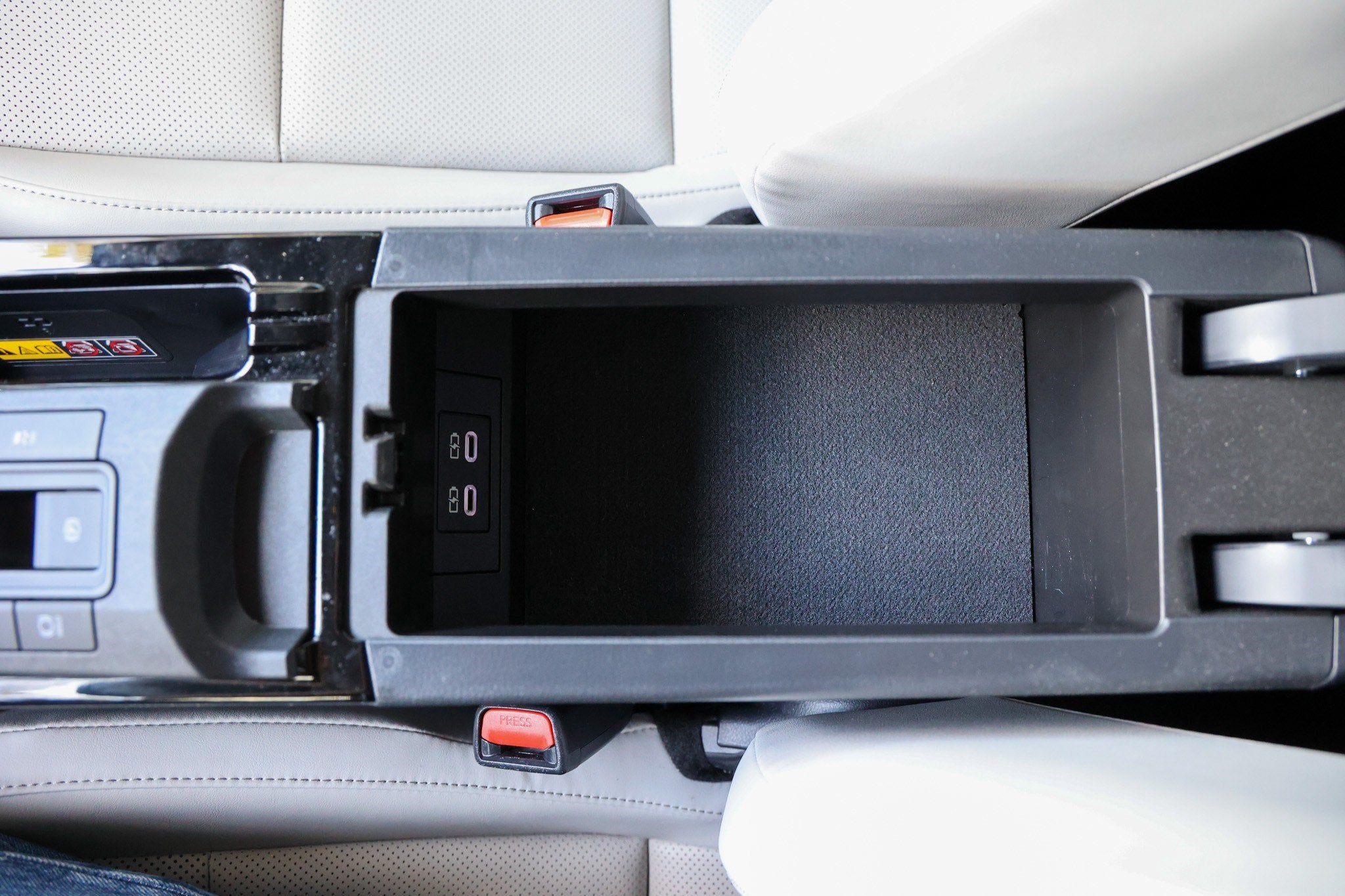 2025 Toyota Prius XLE