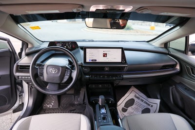 2025 Toyota Prius XLE