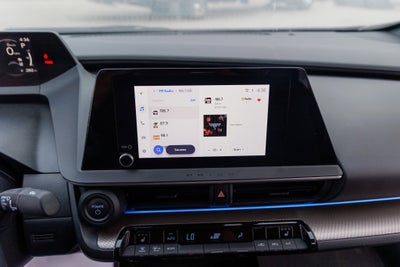 2024 Toyota PRIUS XLE