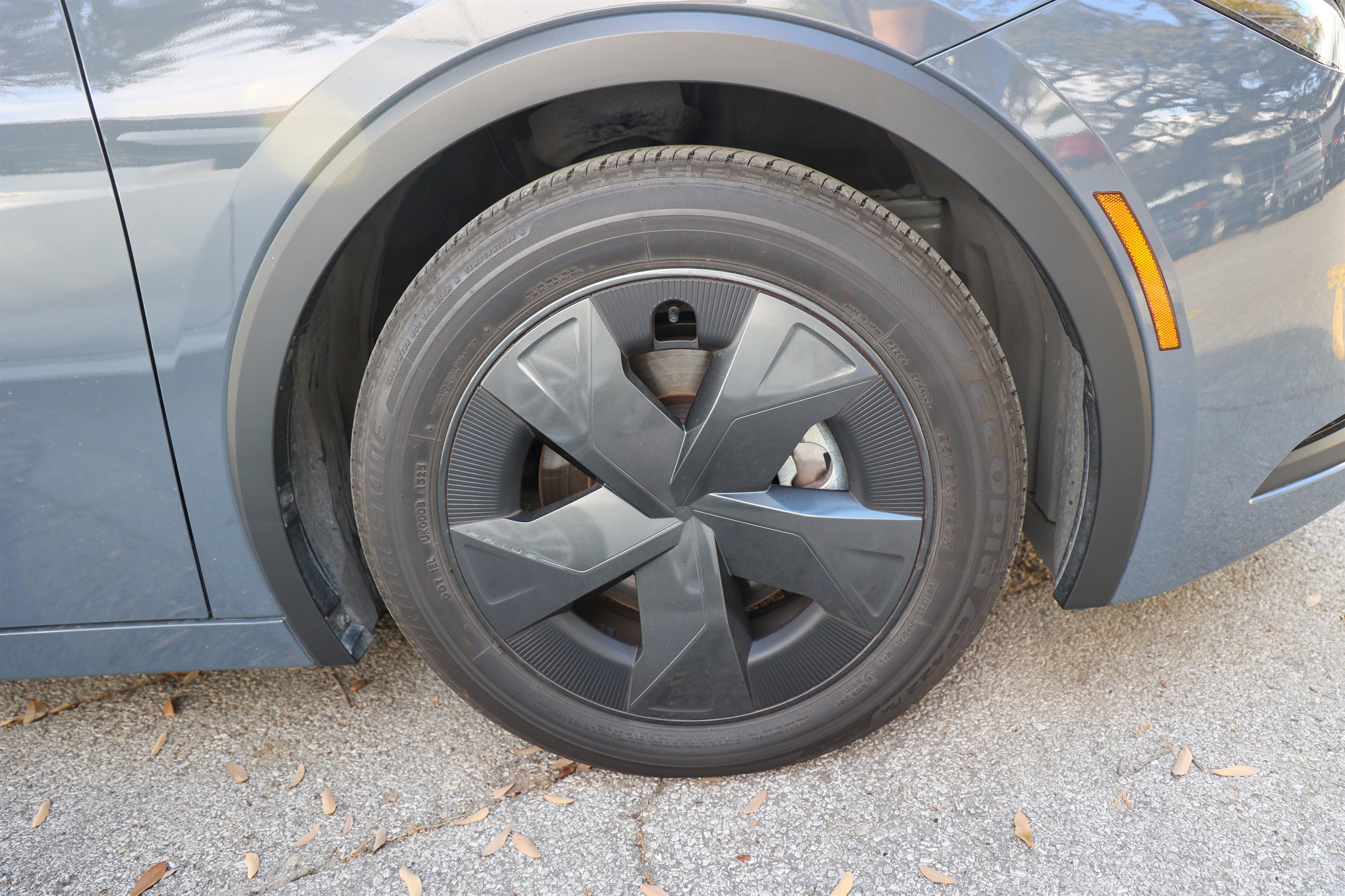 2025 Toyota Prius SE SE