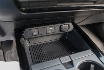 2025 Toyota Prius SE SE