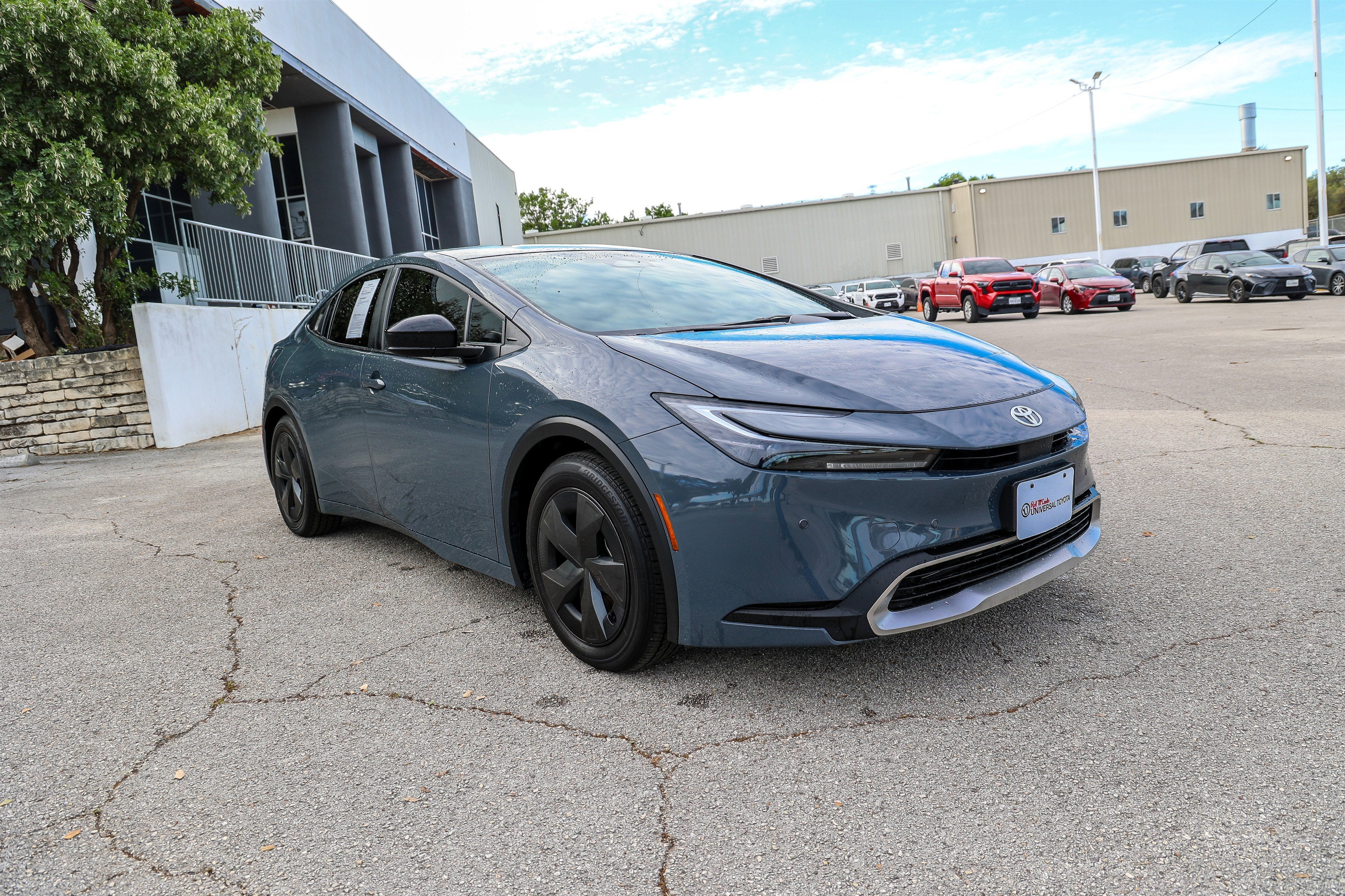 2025 Toyota Prius SE SE