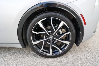 2025 Toyota Prius Plug-in Hybrid XSE