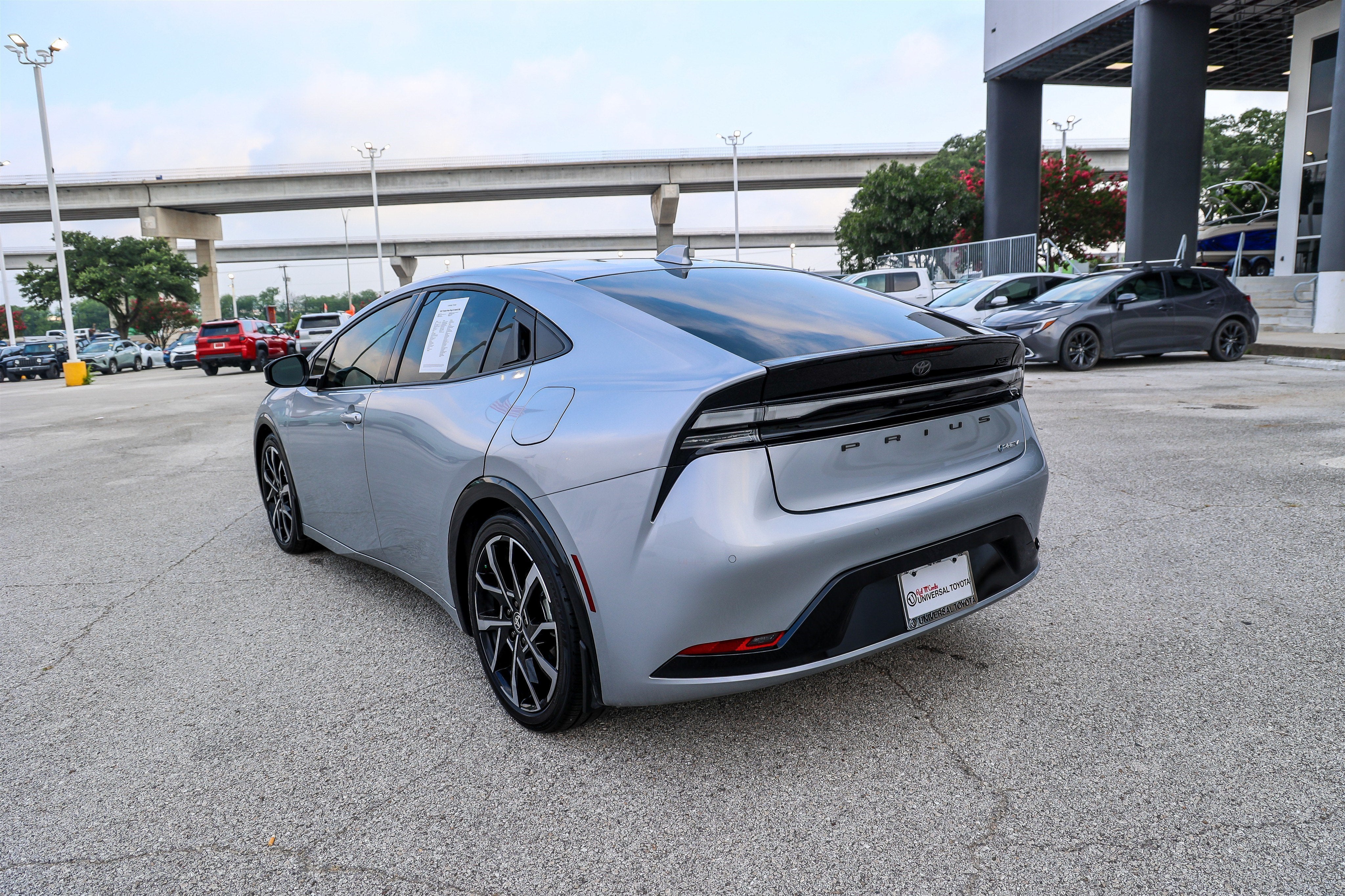 2025 Toyota Prius Plug-in Hybrid XSE