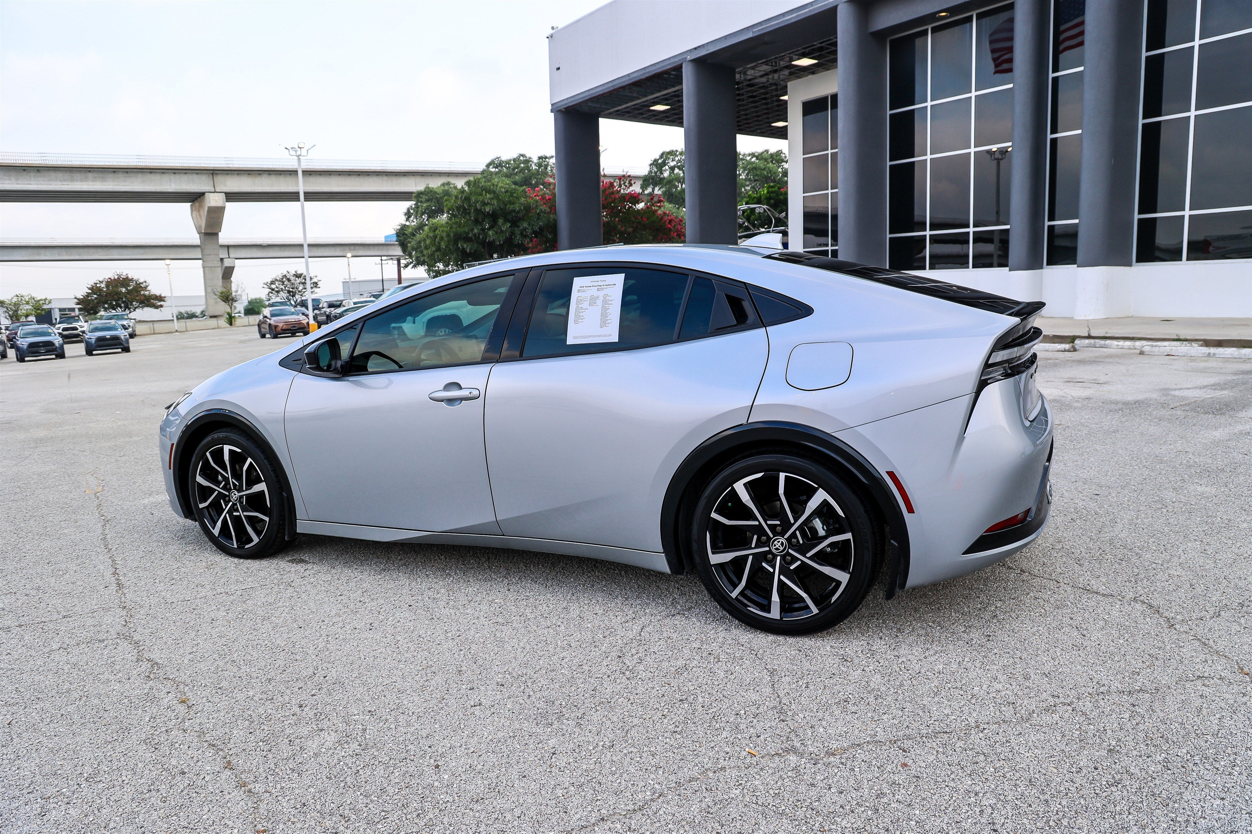 2025 Toyota Prius Plug-in Hybrid XSE