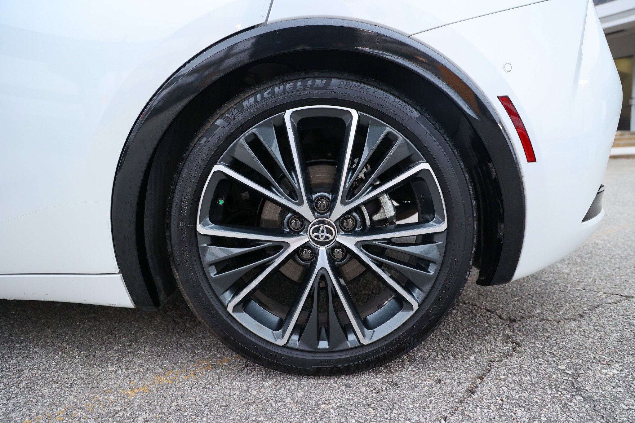 2023 Toyota PRIUS Limited