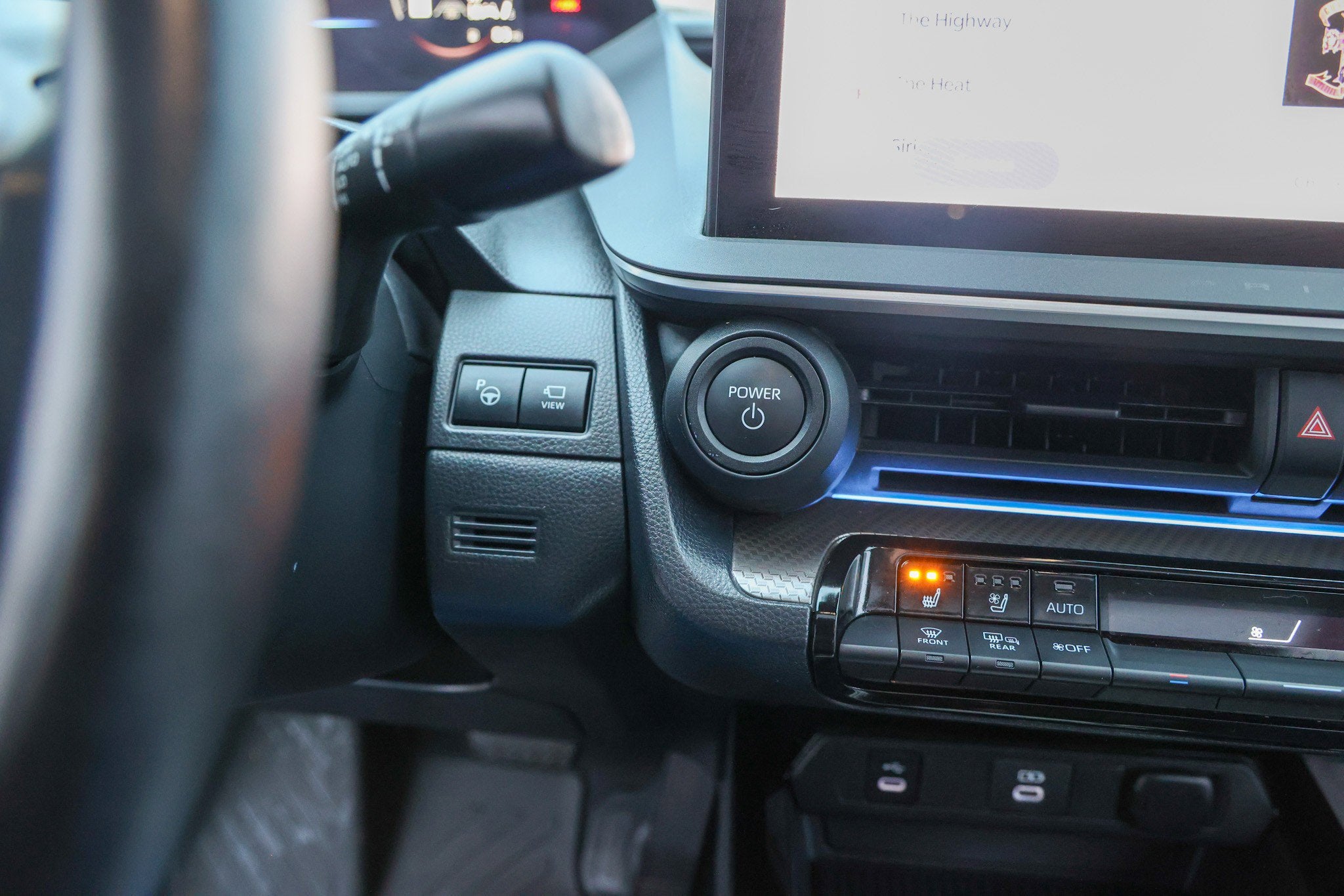 2023 Toyota PRIUS Limited