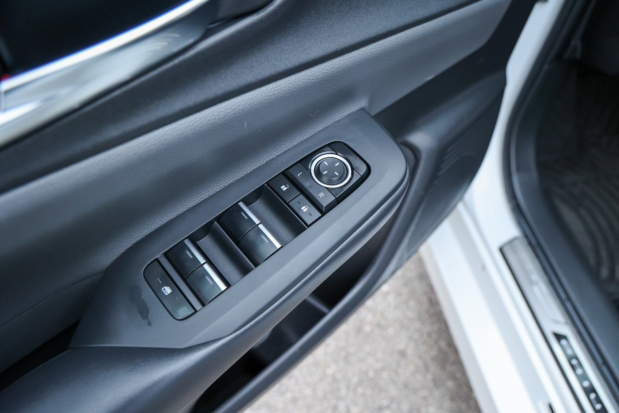 2023 Toyota PRIUS Limited