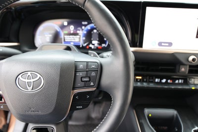 2025 Toyota CROWN Platinum