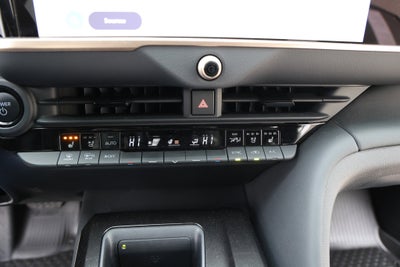 2025 Toyota CROWN Platinum