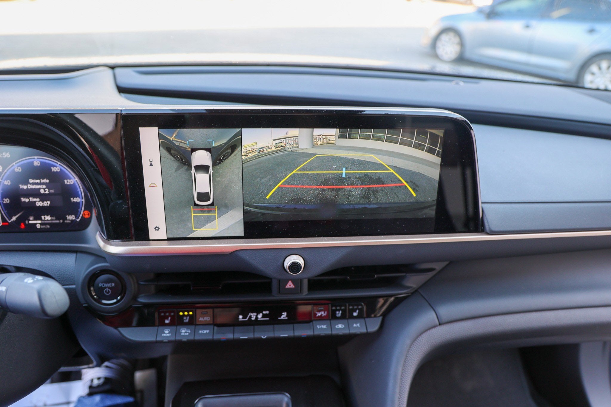 2025 Toyota CROWN Platinum