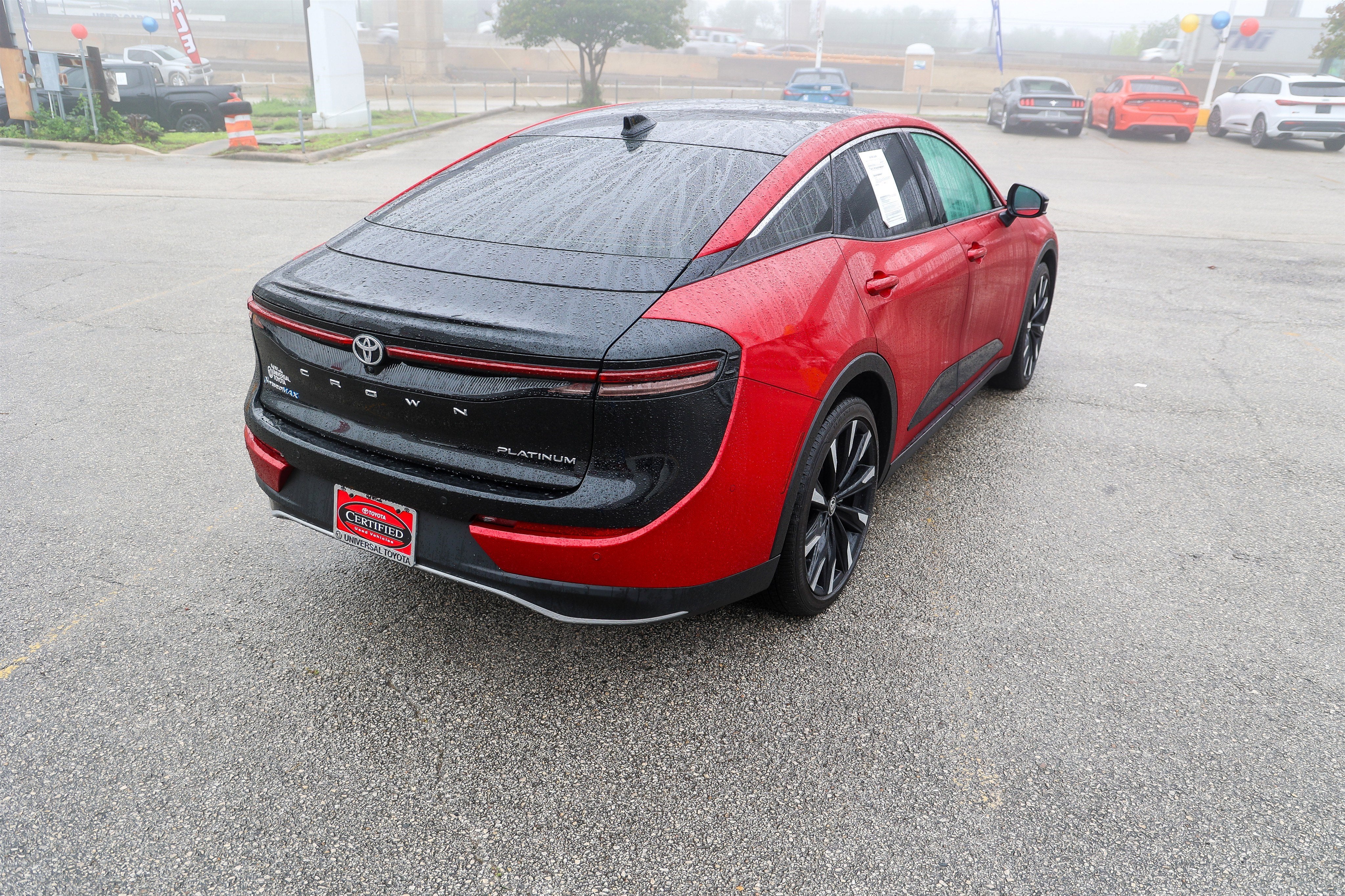 2026 Toyota CROWN Platinum