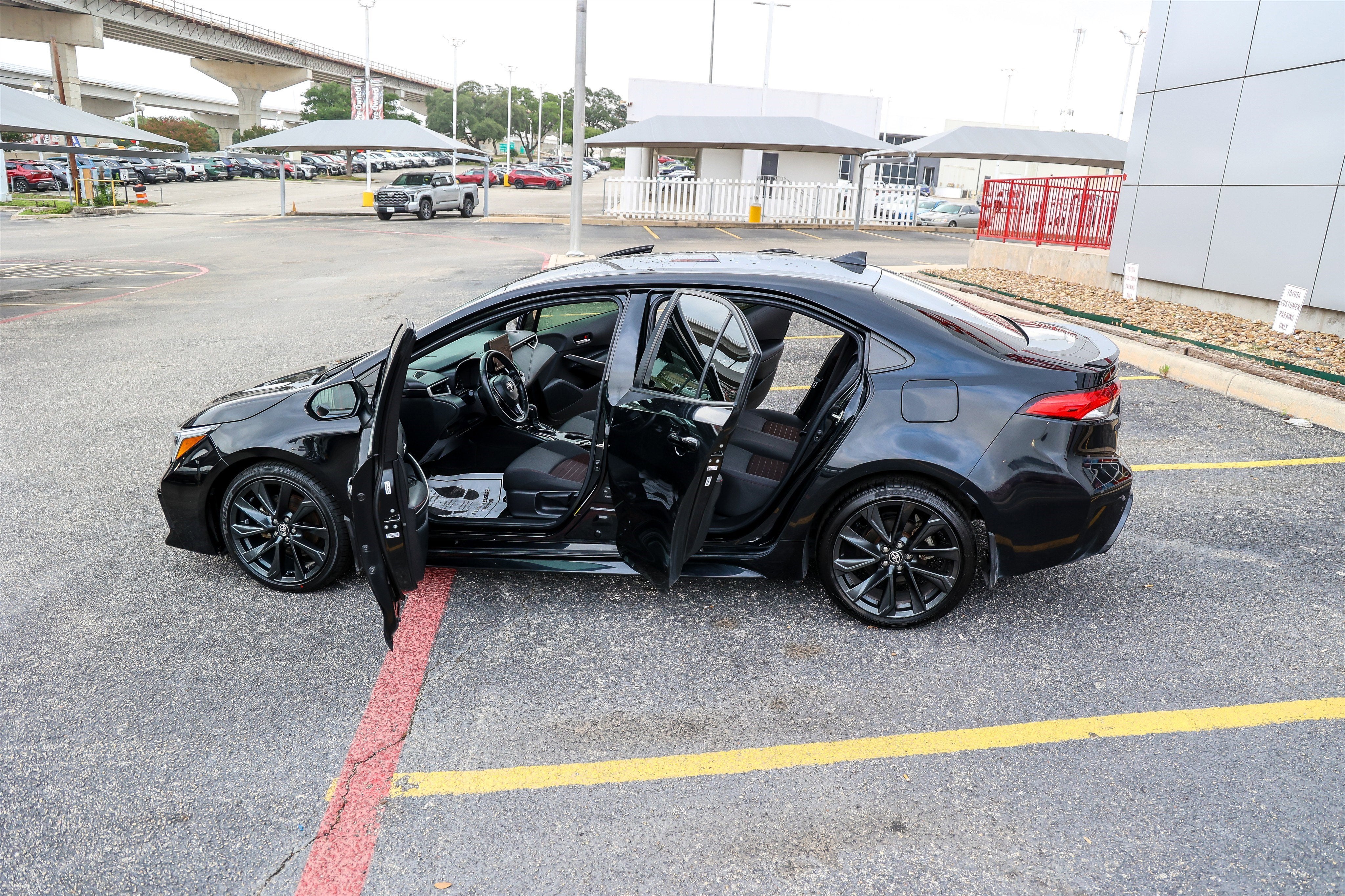 2023 Toyota COROLLA SE