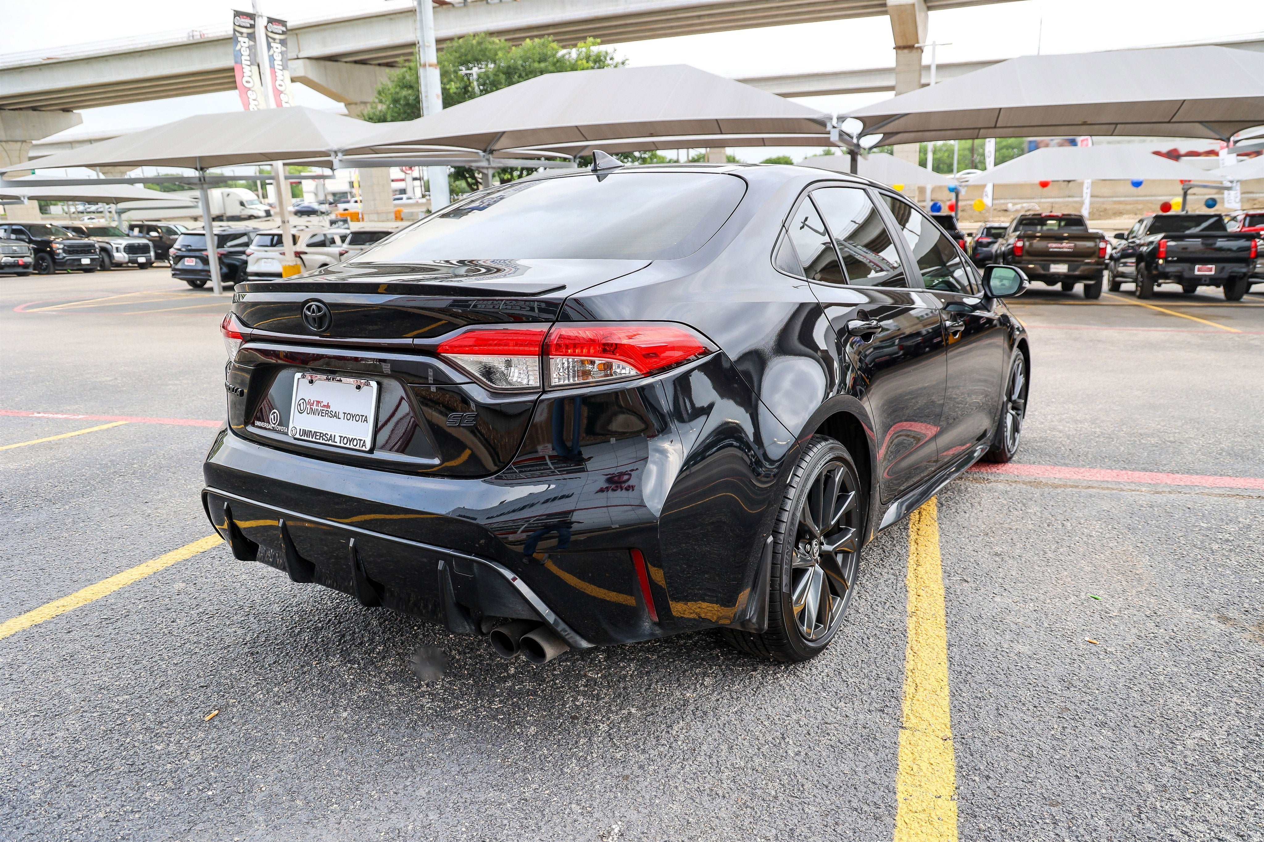 2023 Toyota COROLLA SE