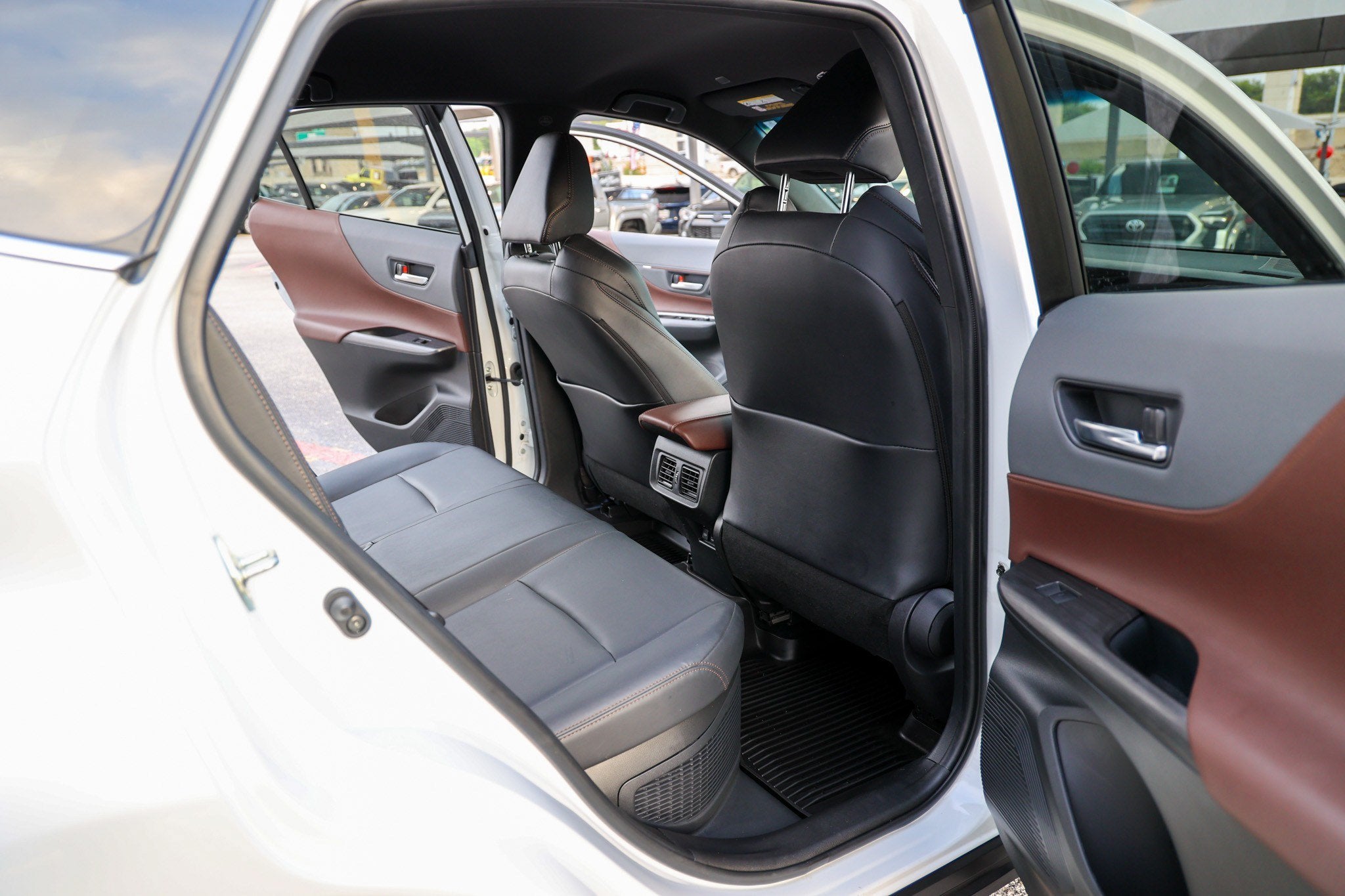 2023 Toyota Venza XLE