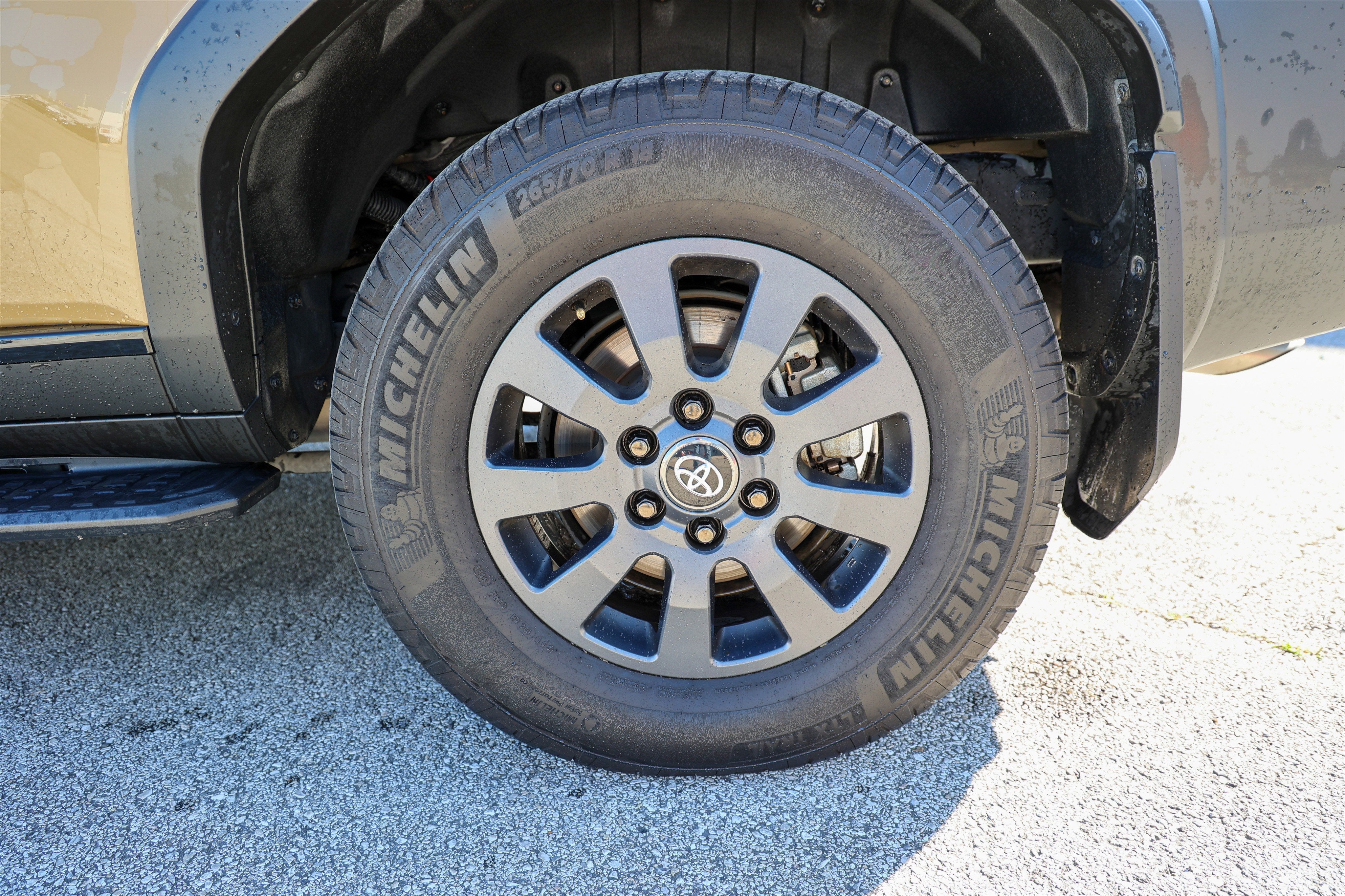 2024 Toyota Land Cruiser 4WD (Natl)