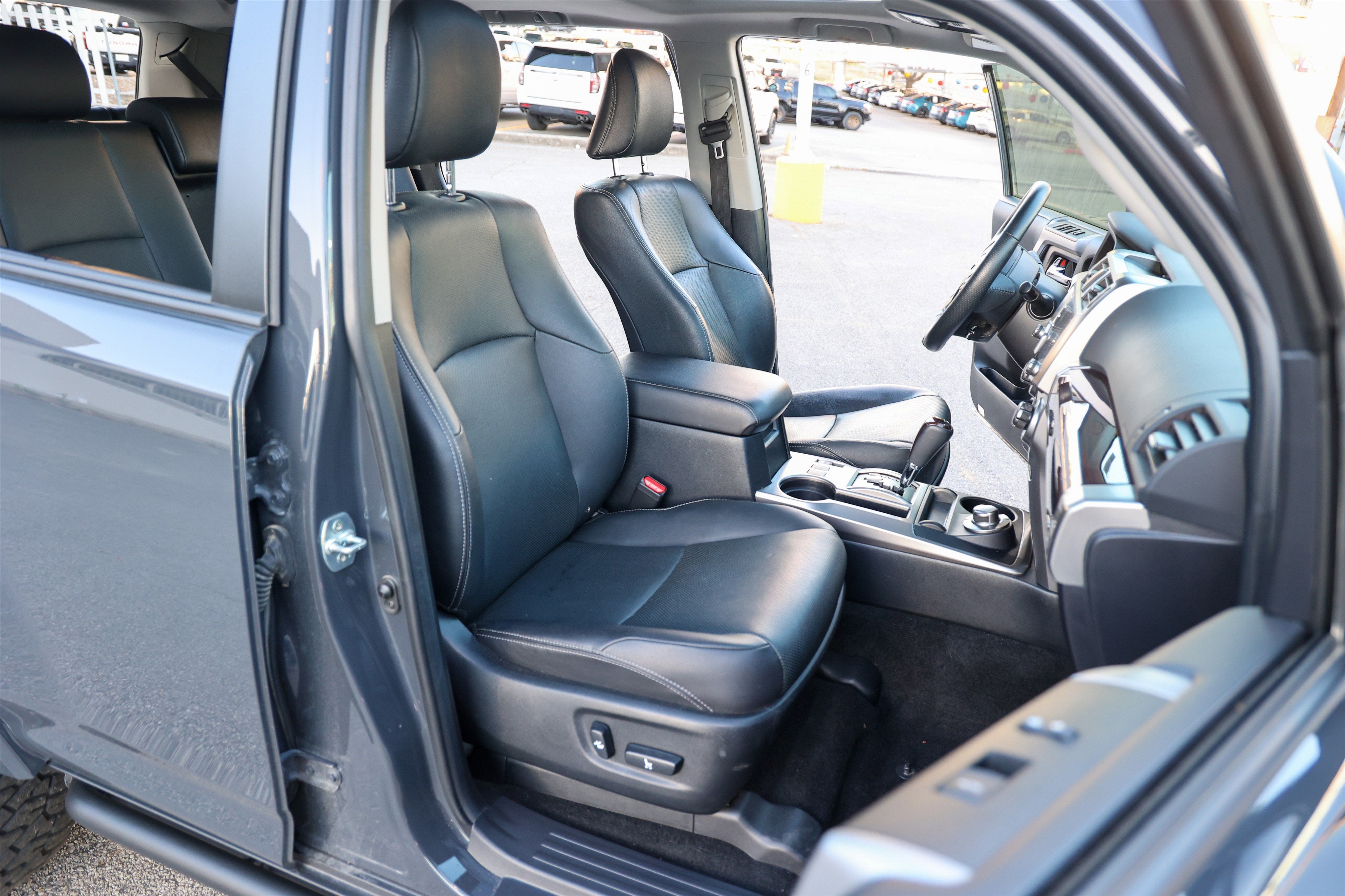 2024 Toyota 4RUNNER Limited