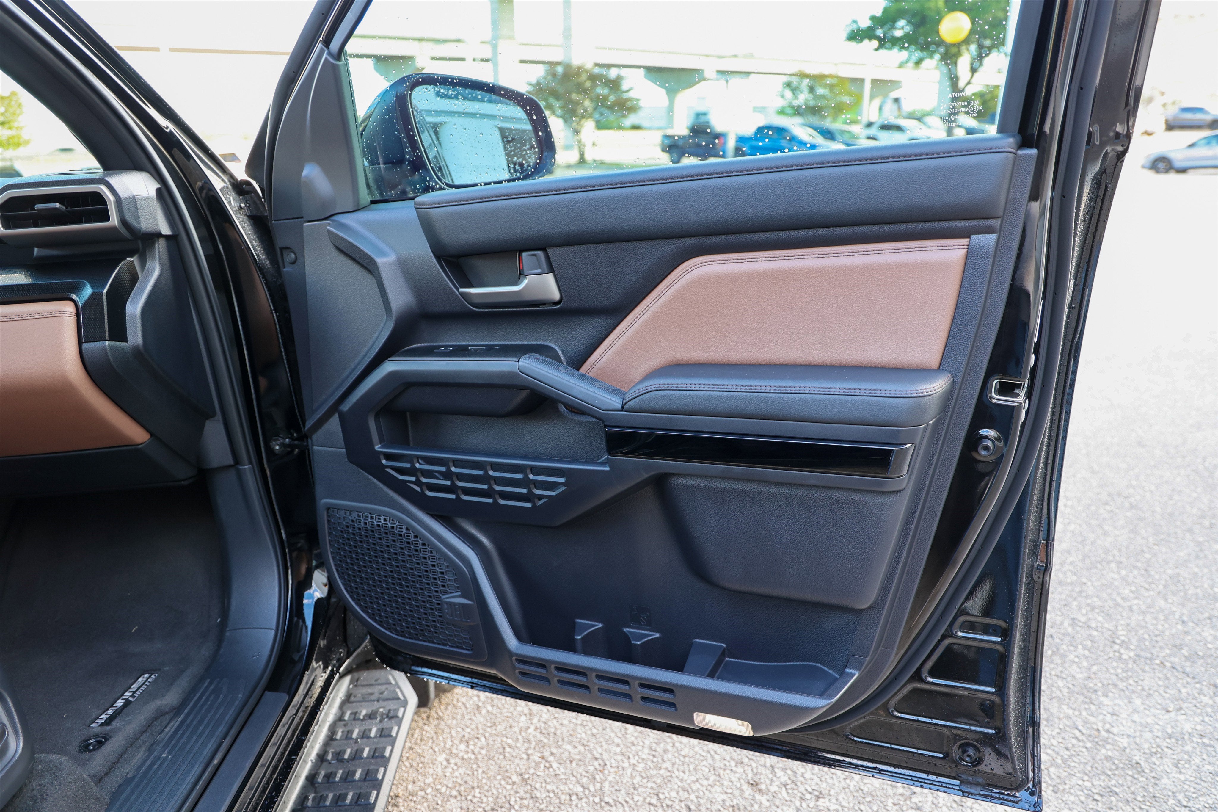 2025 Toyota 4RUNNER Limited