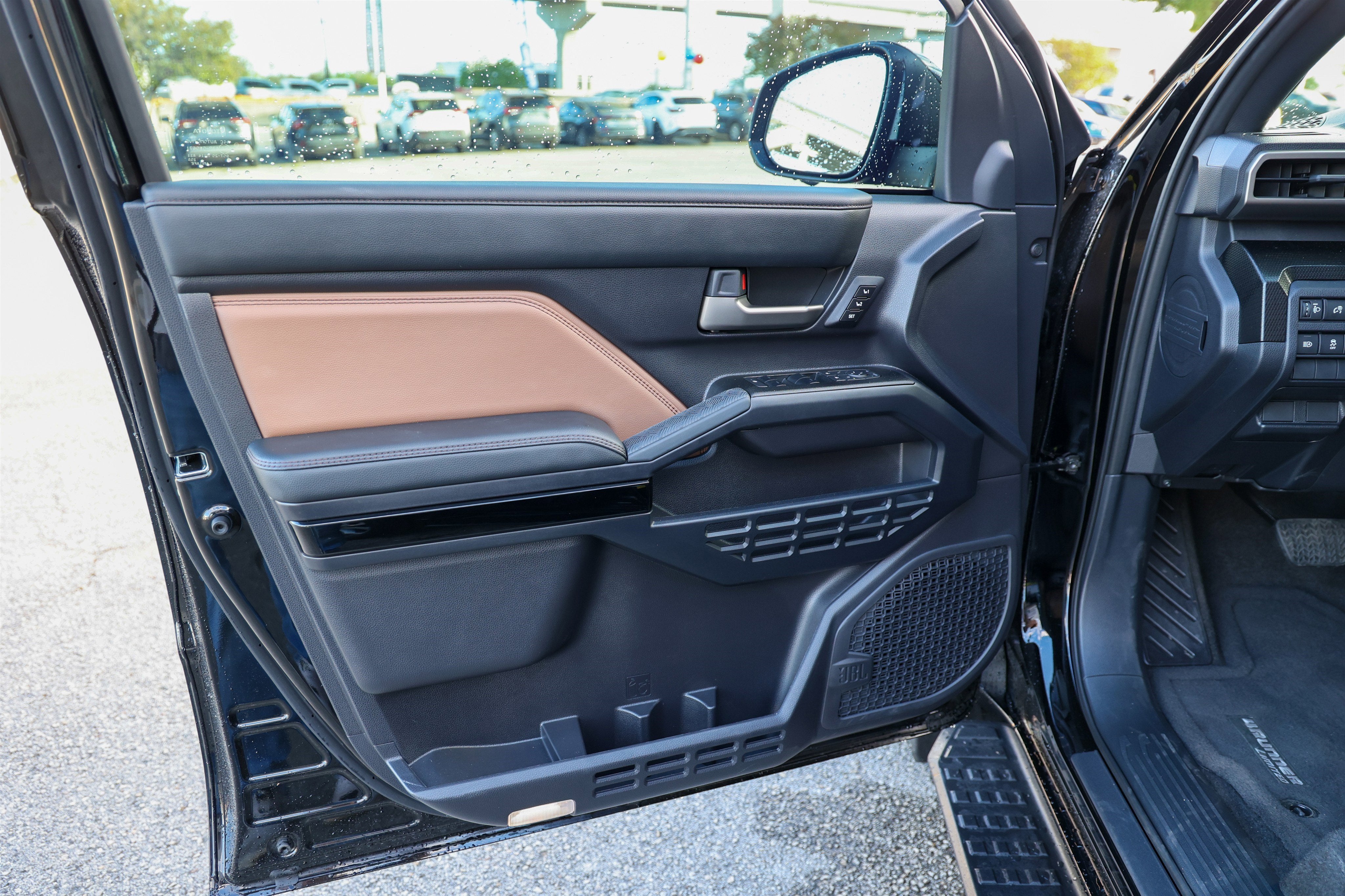 2025 Toyota 4RUNNER Limited