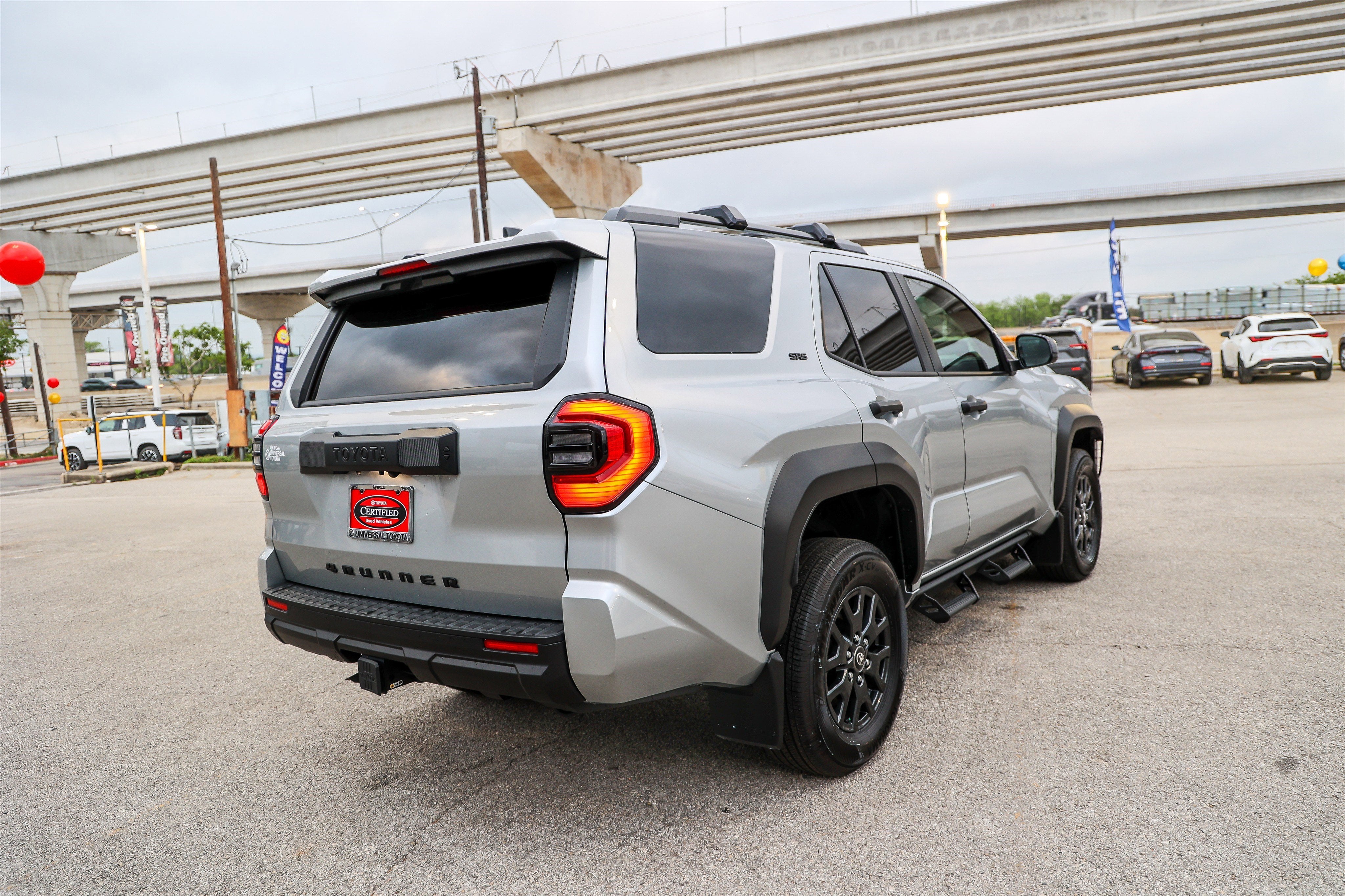 2025 Toyota 4RUNNER SR5