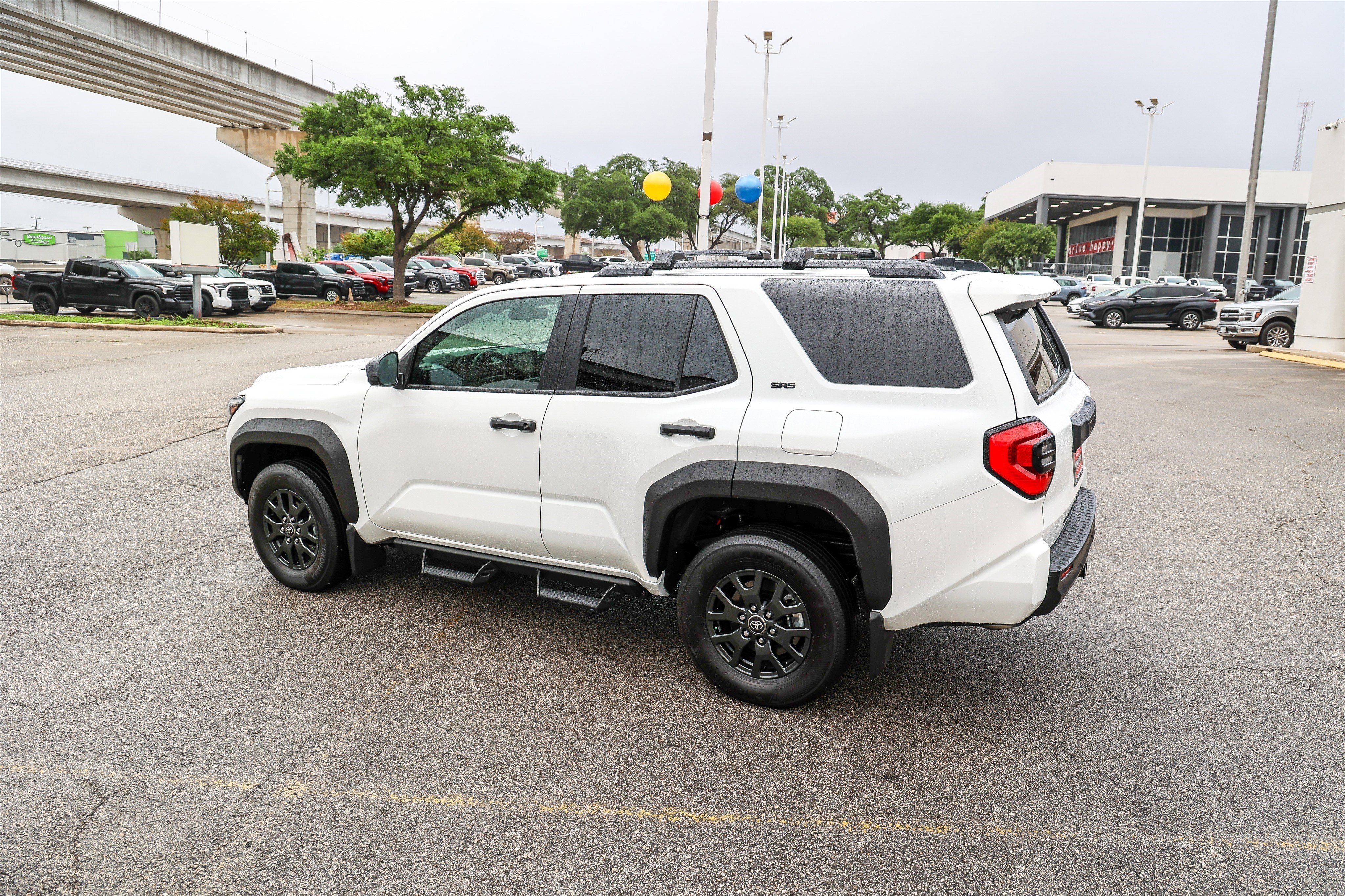 2025 Toyota 4RUNNER SR5