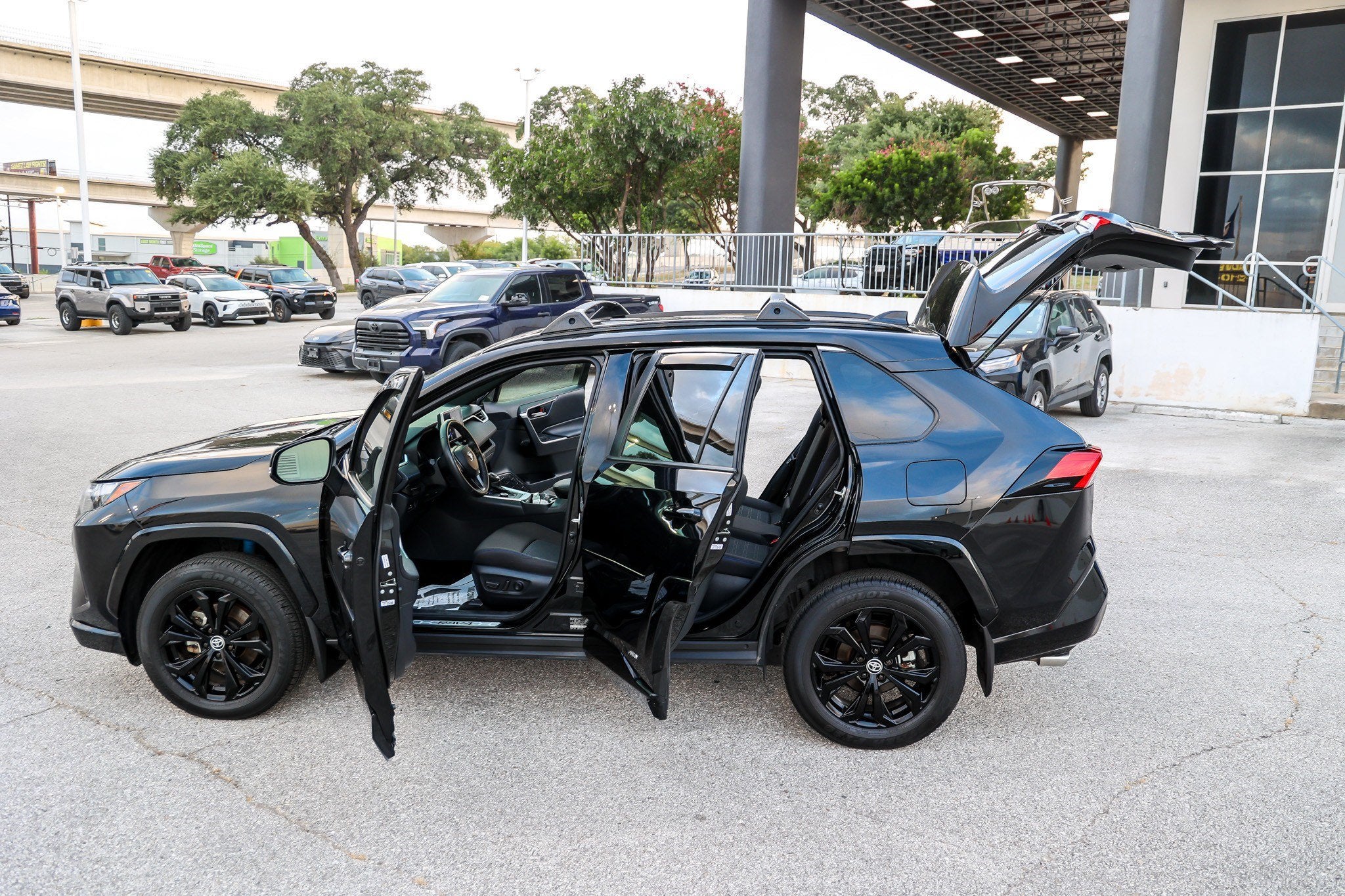 2024 Toyota RAV4 Hybrid Hybrid SE