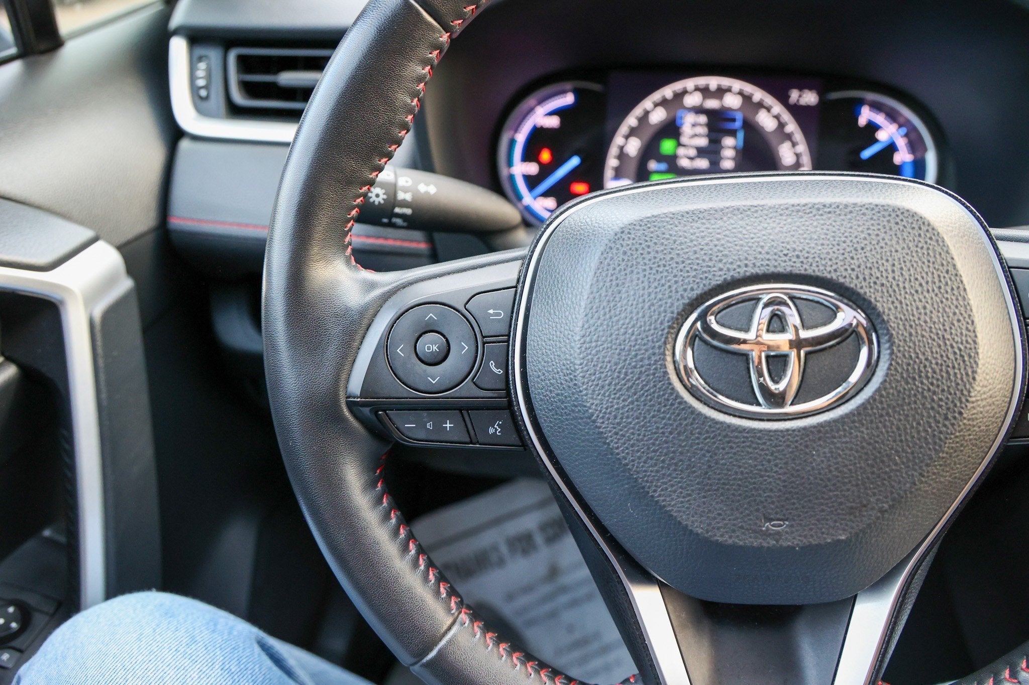 2024 Toyota RAV4 Prime SE