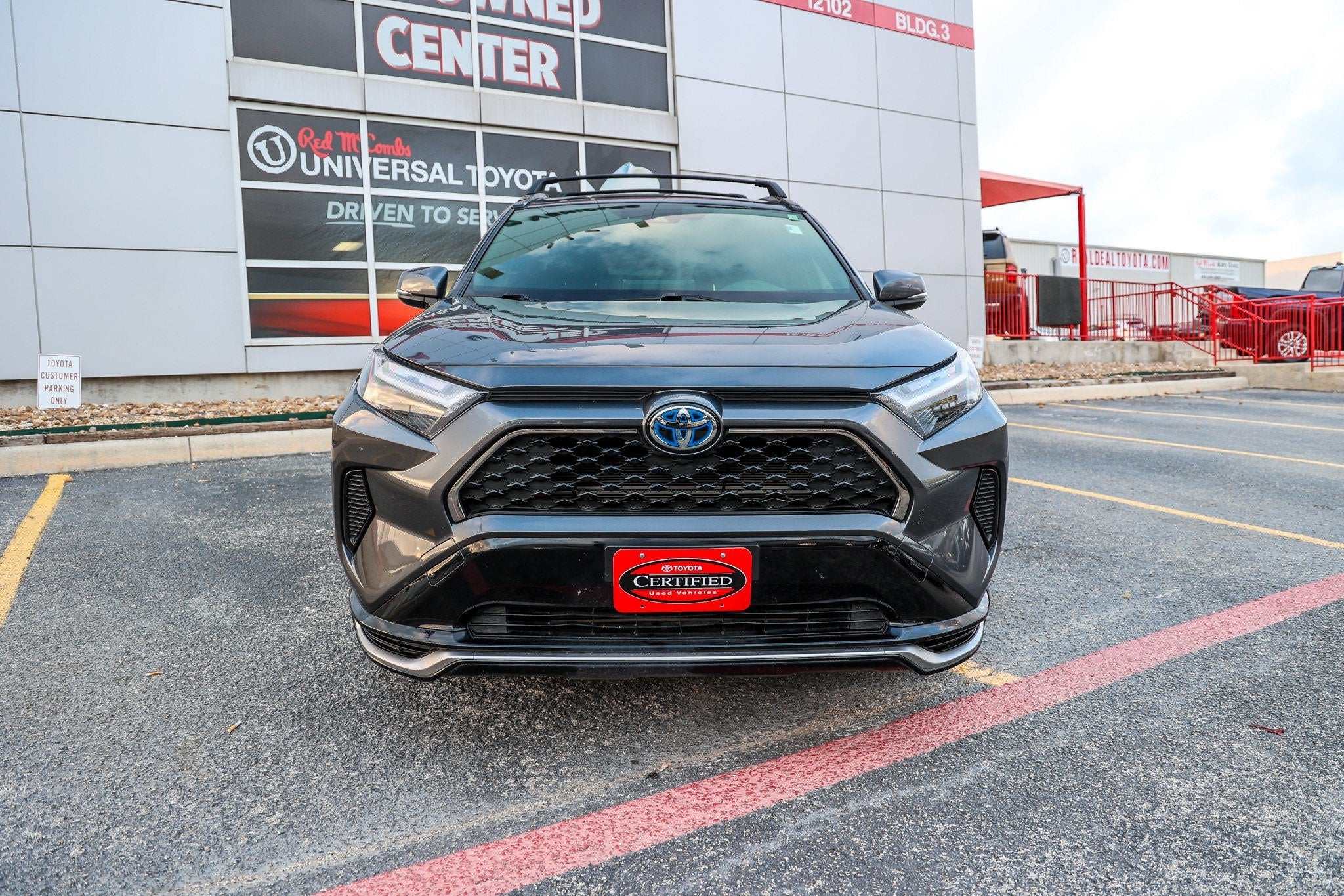 2024 Toyota RAV4 Prime SE
