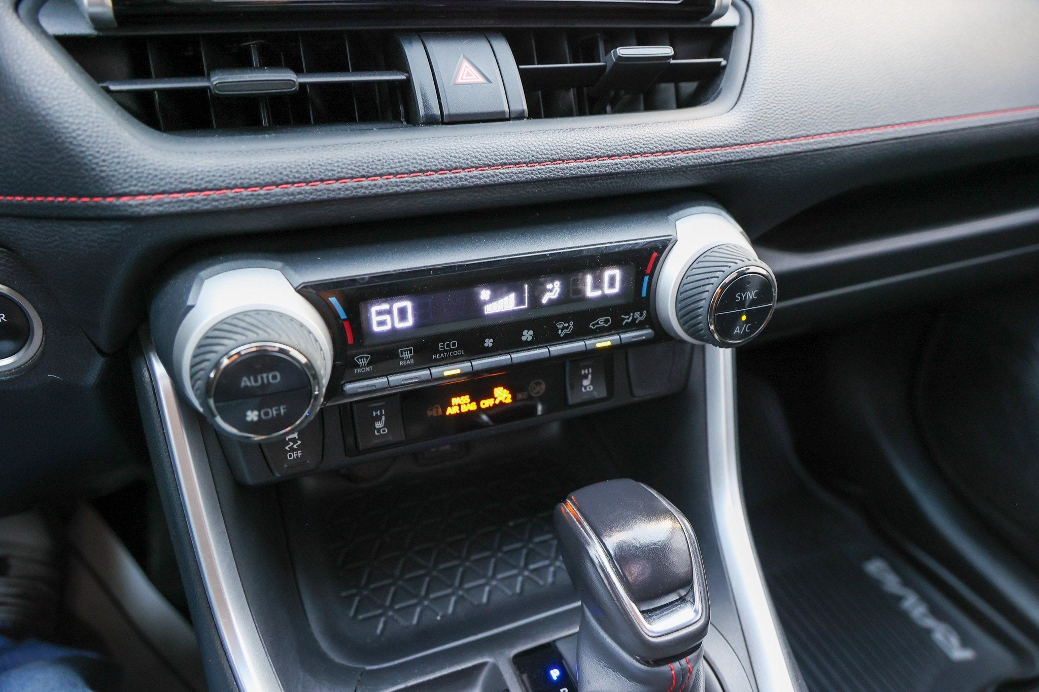 2024 Toyota RAV4 Prime SE